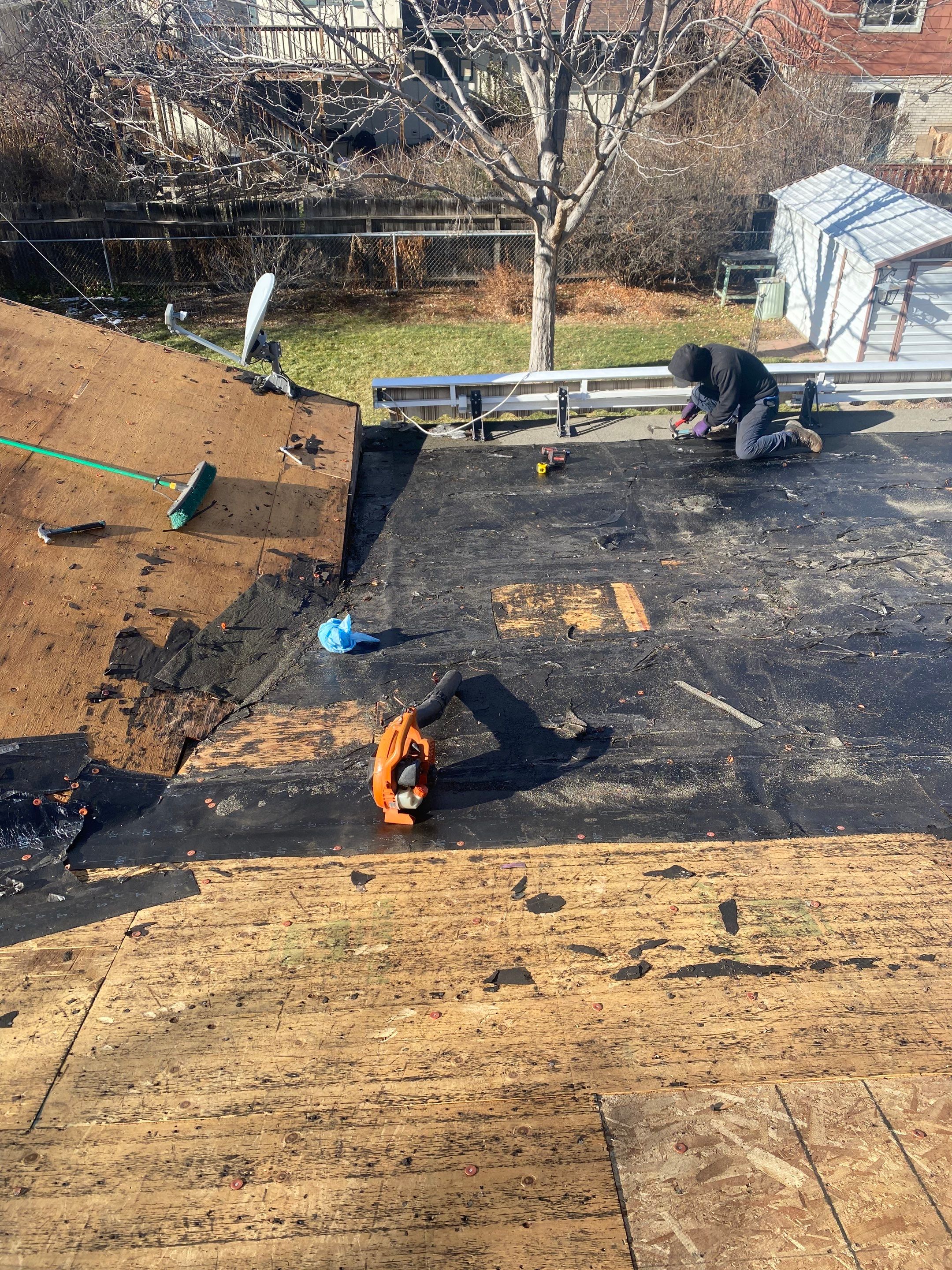 Resdiental Hail Damage Roof Replacement using Certainteed Northgate Class 4 Impact Resistant "Weathered Wood" color by Black Belt Roofing