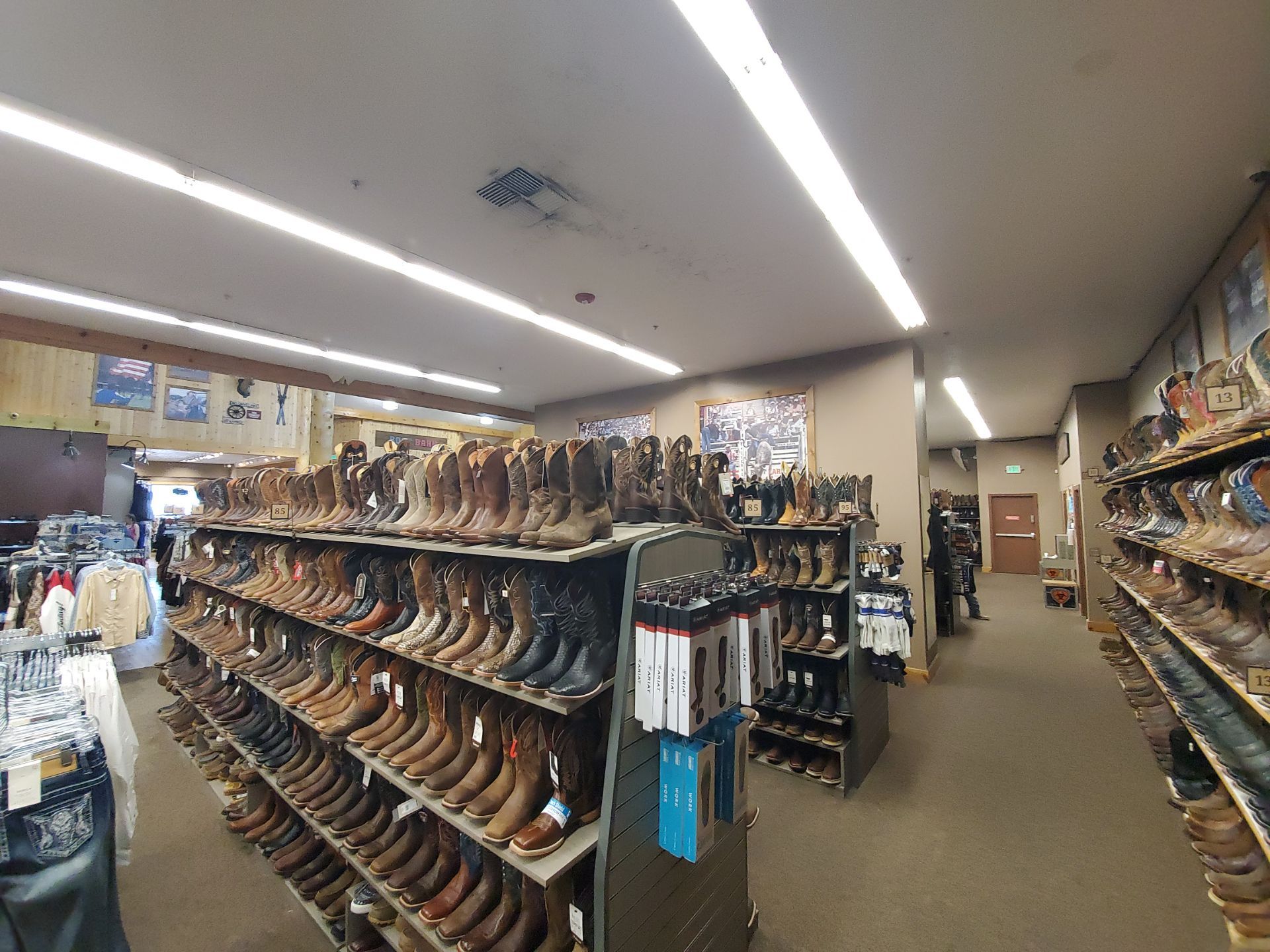 Boot Barn 0089 Bend  OR by Solis