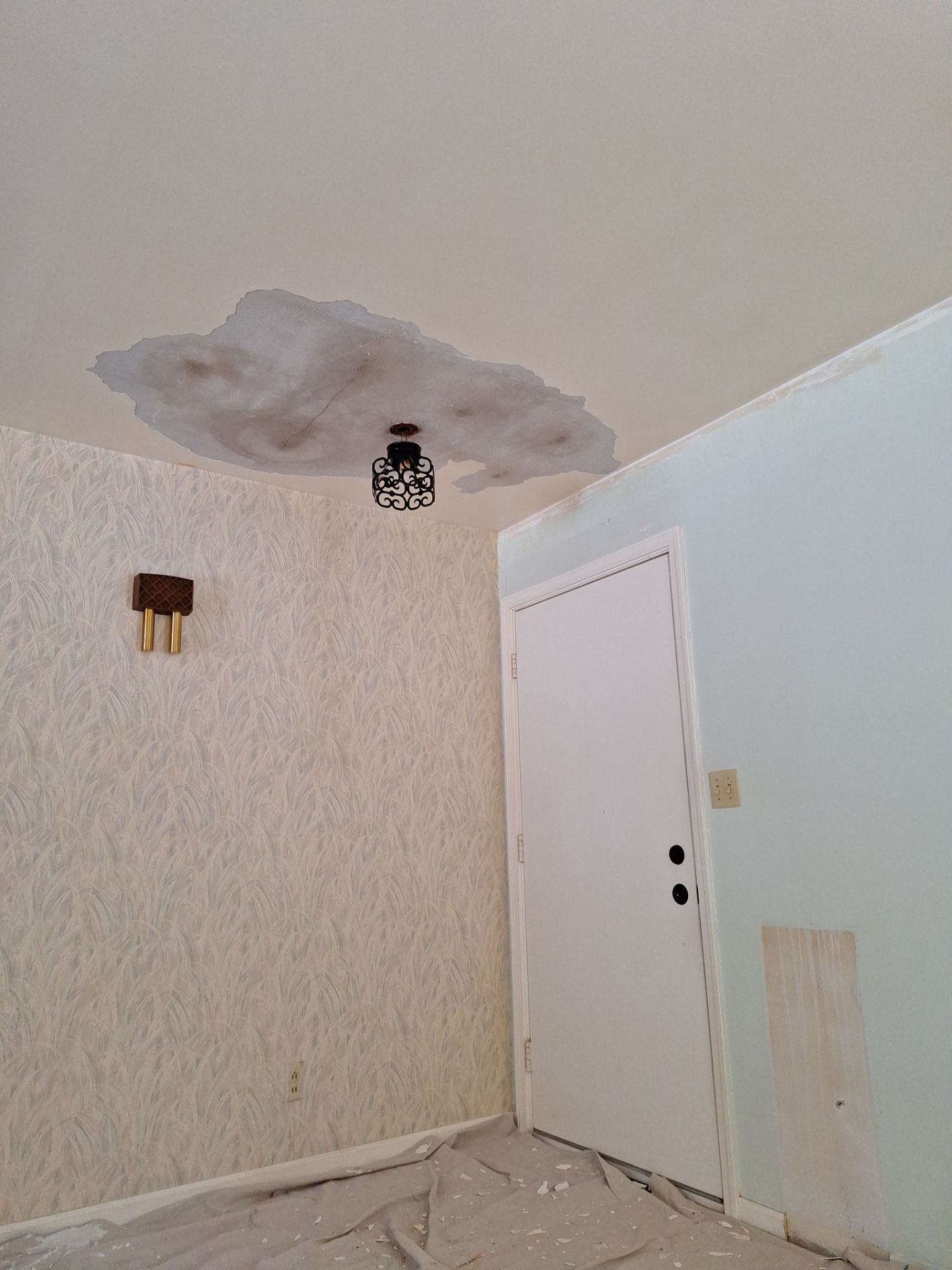 Drywall repairs/ family room by Gordon Painting