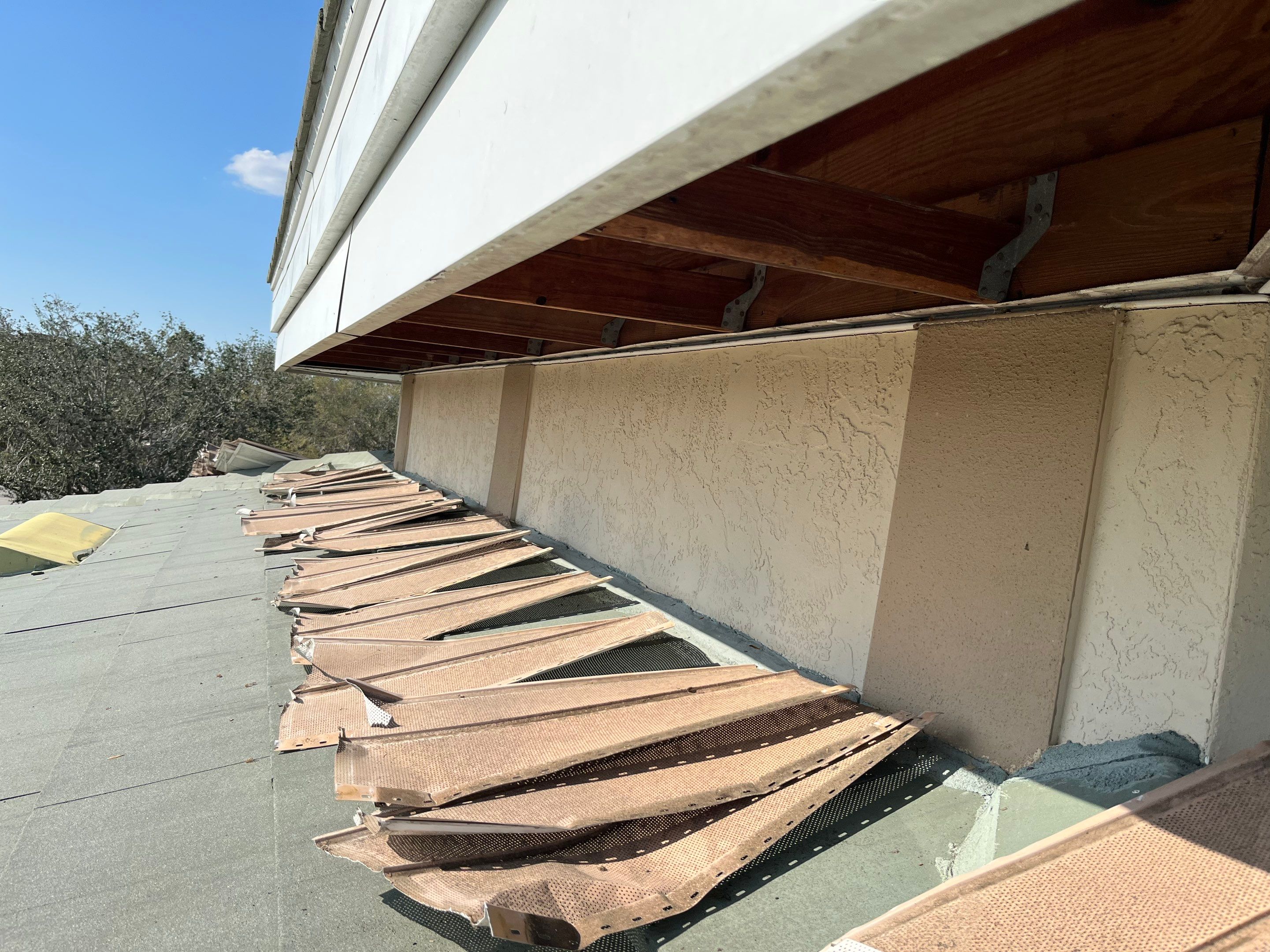 Soffit and Fascia Installation in Sarasota FL by Gutter Professors