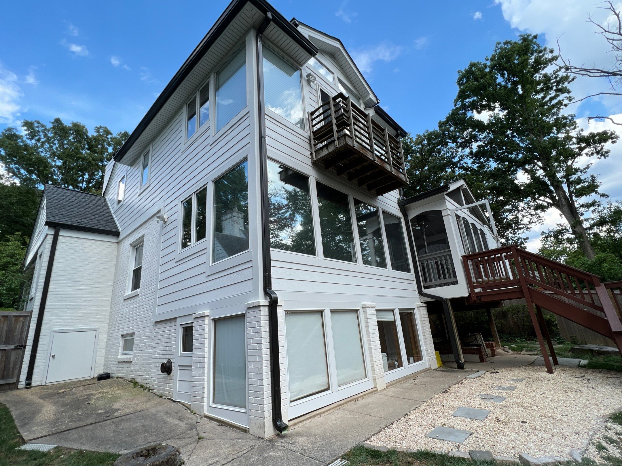 Arlington Hardie Installation - Arctic White by RM Banning, Inc.