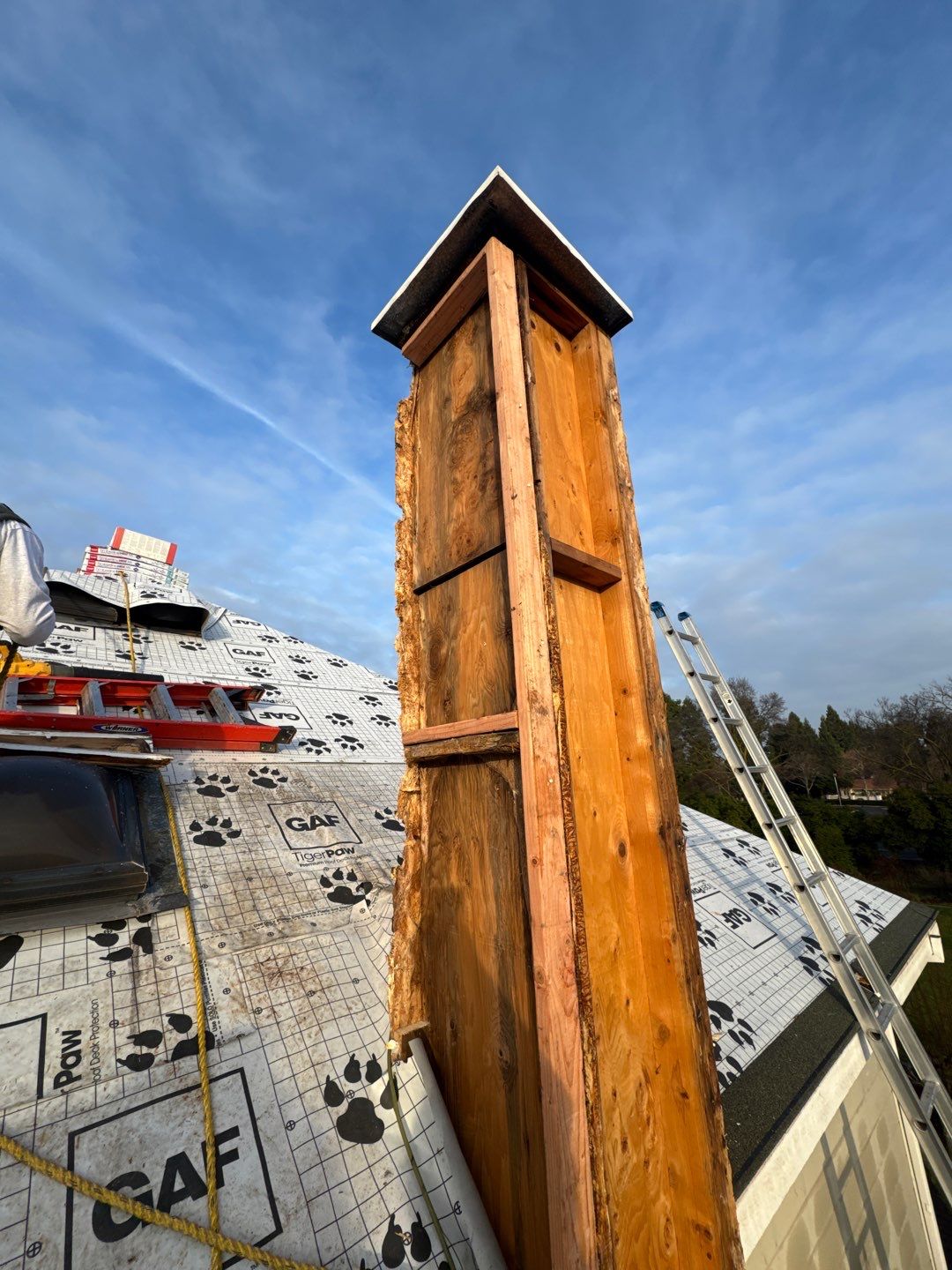 New shingles and gutters using GAF Timberline HDZ shingles and aluminum gutter by Straight Edge Roofing Inc