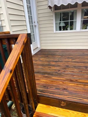 Weathered Deck using Wood Sealant