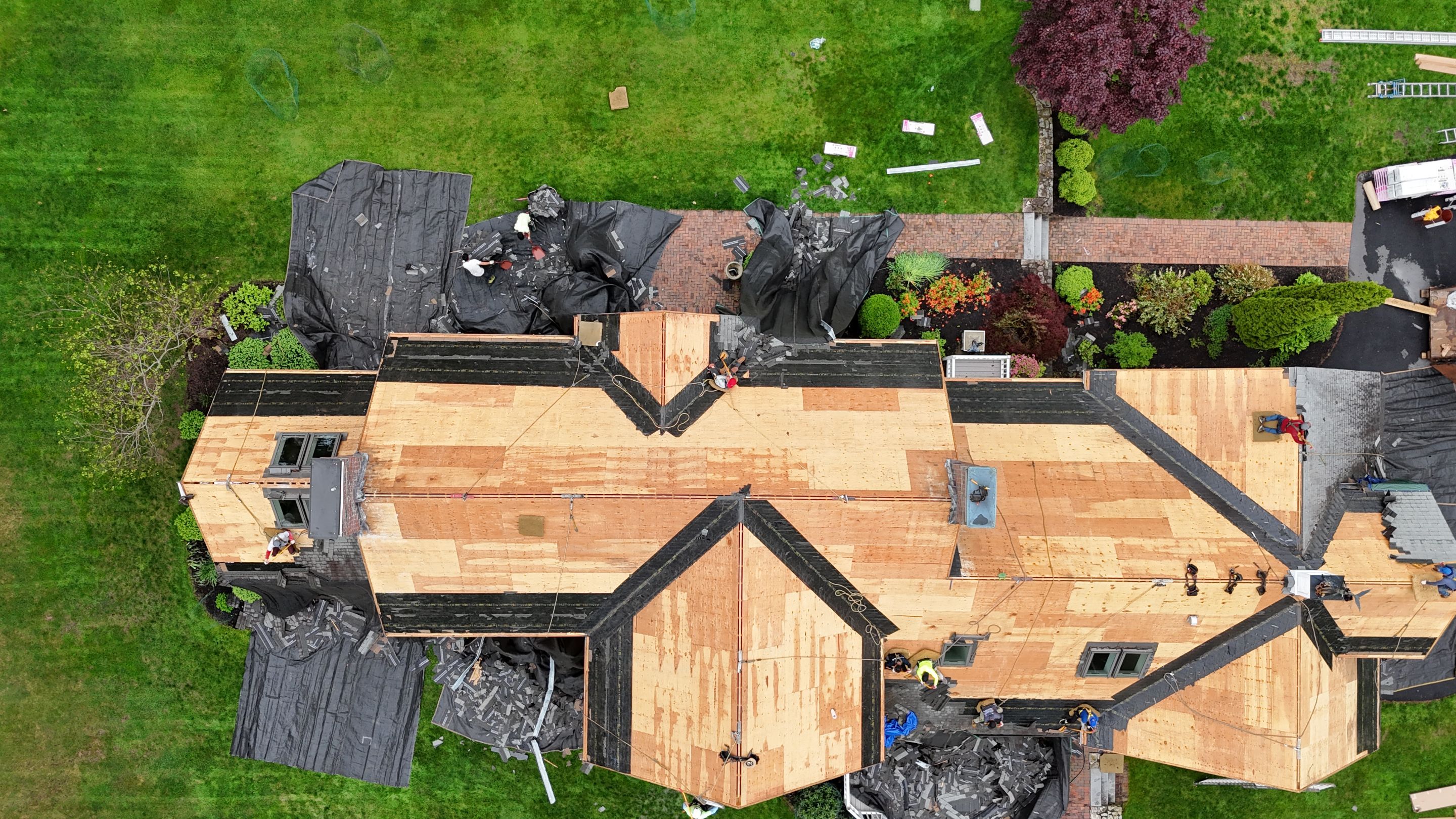Roof Replacement with Owens Corning Shingles and Copper Flashing by Mighty Dog Roofing of Greater Middlesex County