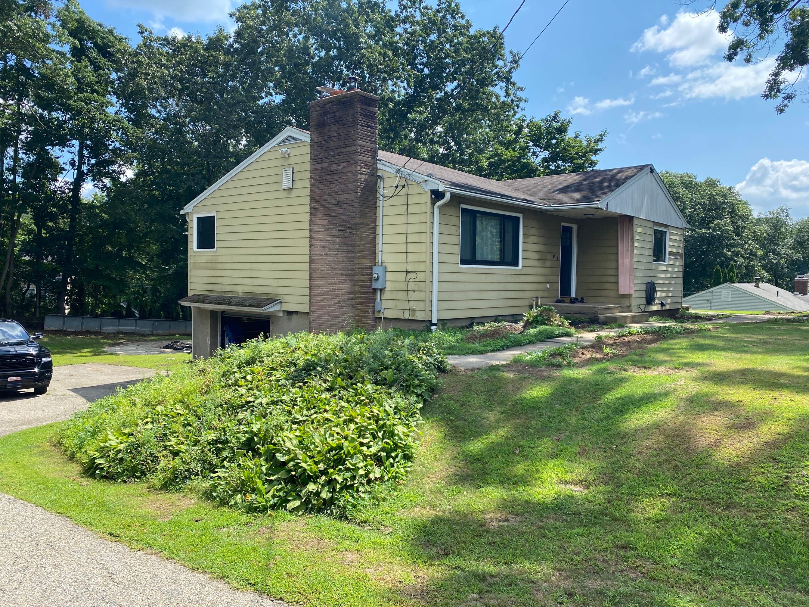 Siding Installation using Certainteed monogram charcoal gray Owens Corning Onyx Black by A Plus Exterior