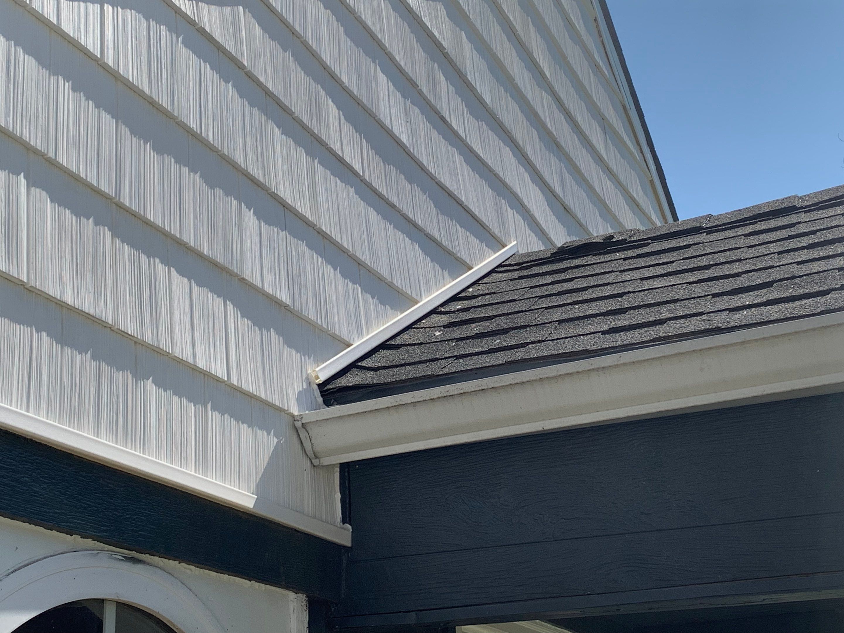 Siding Installation using Shake Siding by EEC Windows, Siding & Roofing