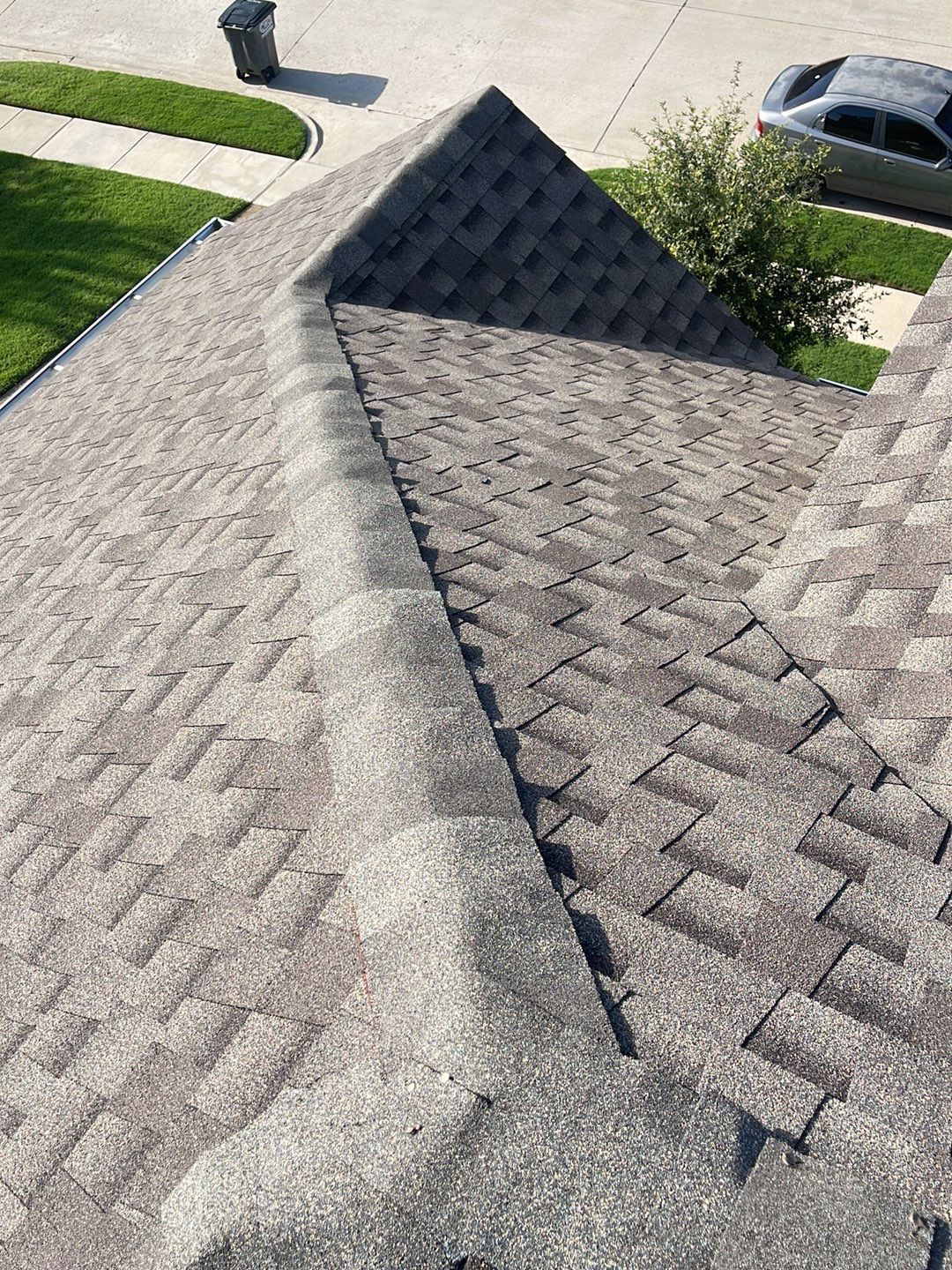 GAF HDZ - Weathered Wood by Elite Roofing LLC