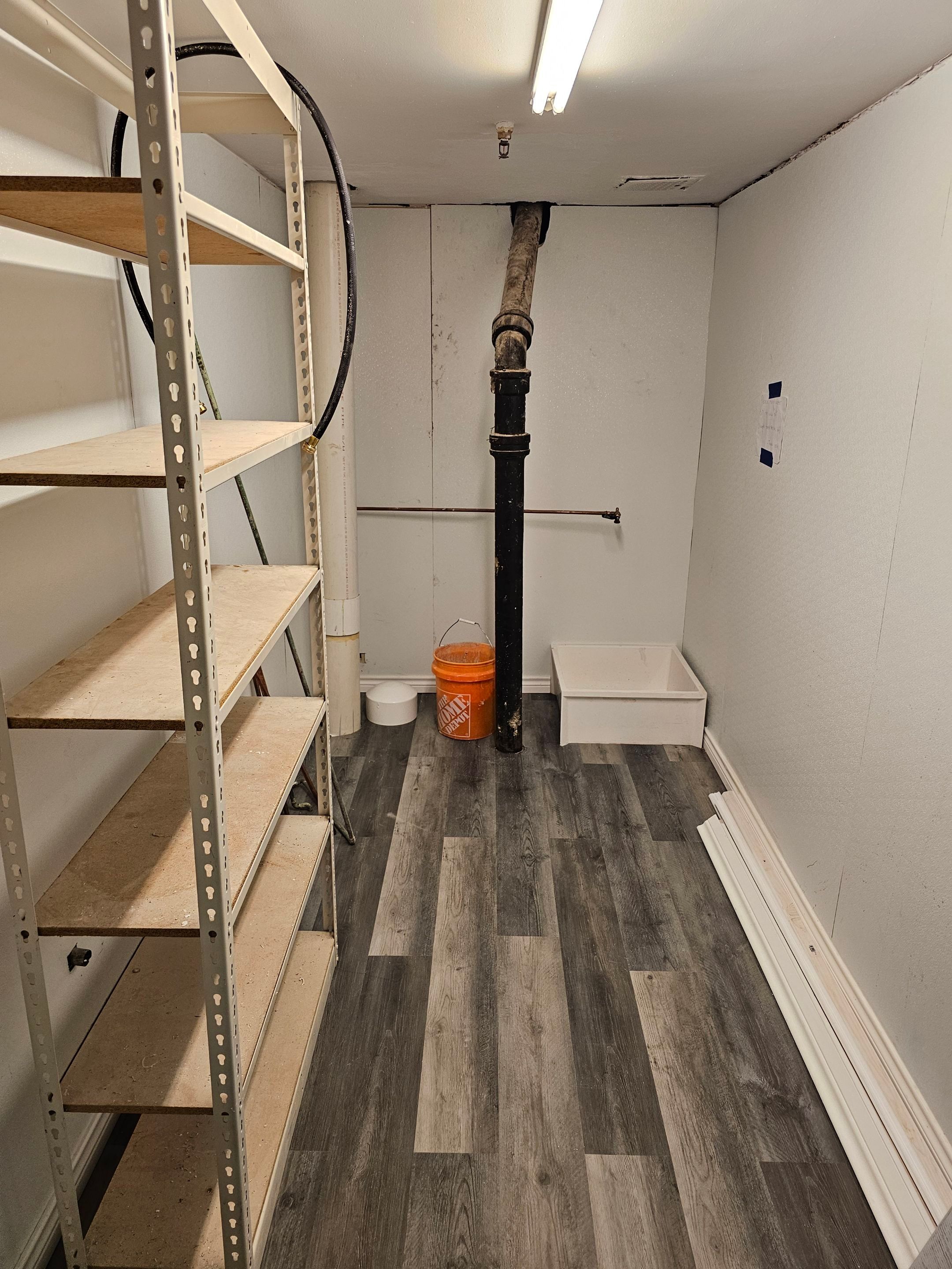 Showers & Storage by EL-GC LLC