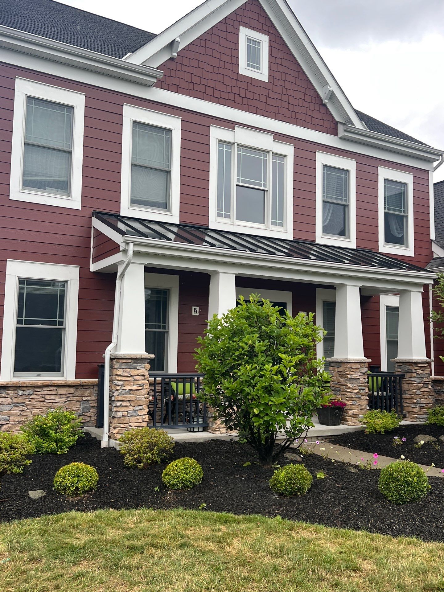 Countrylane Red James Hardie Siding Replacement in Franklin Park by Knockout Home Solutions