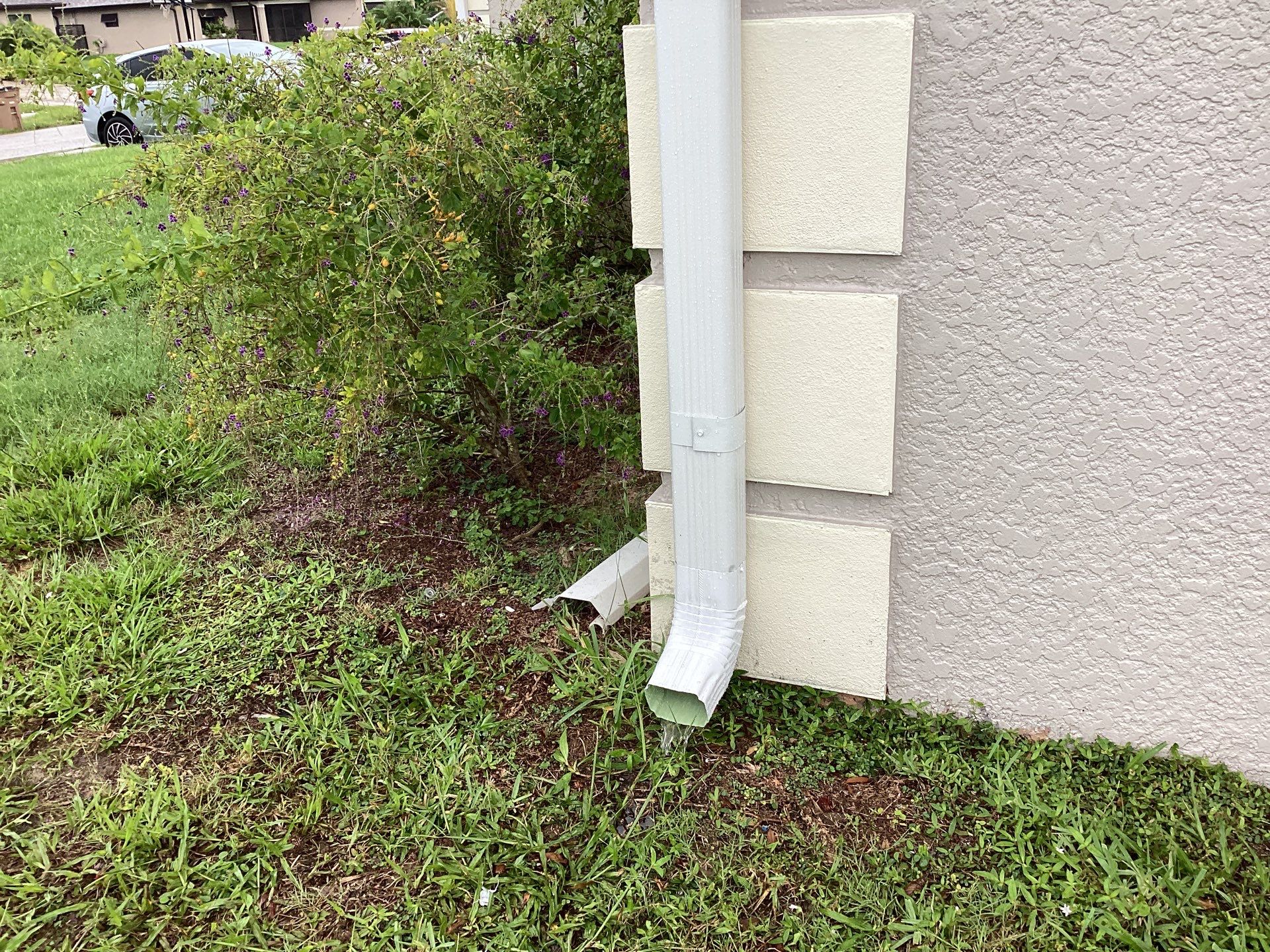 Seamless Gutters Project in Cape Coral Fl by Gutter Professors