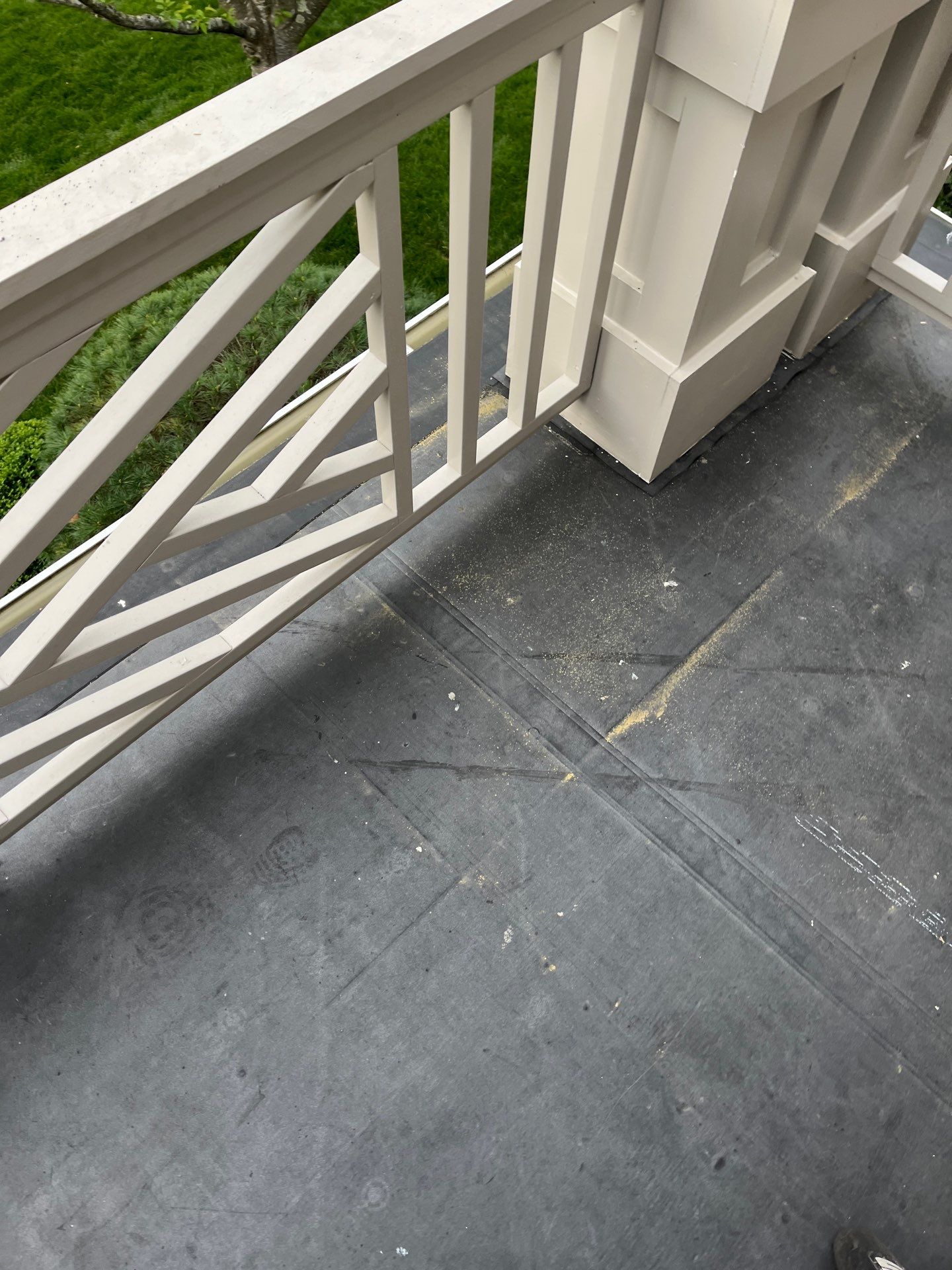 Springfield: CertainTeed Landmark Pro Designer Shingles in Max Def Moire Black by RM Banning, Inc.