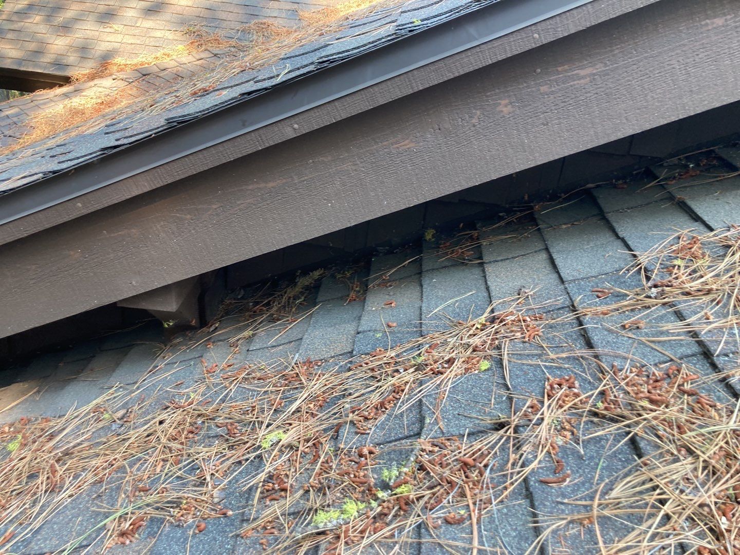 Two story new build gets a CertainTeed Landmark roof in Shenandoah  by ID Roofing LLC