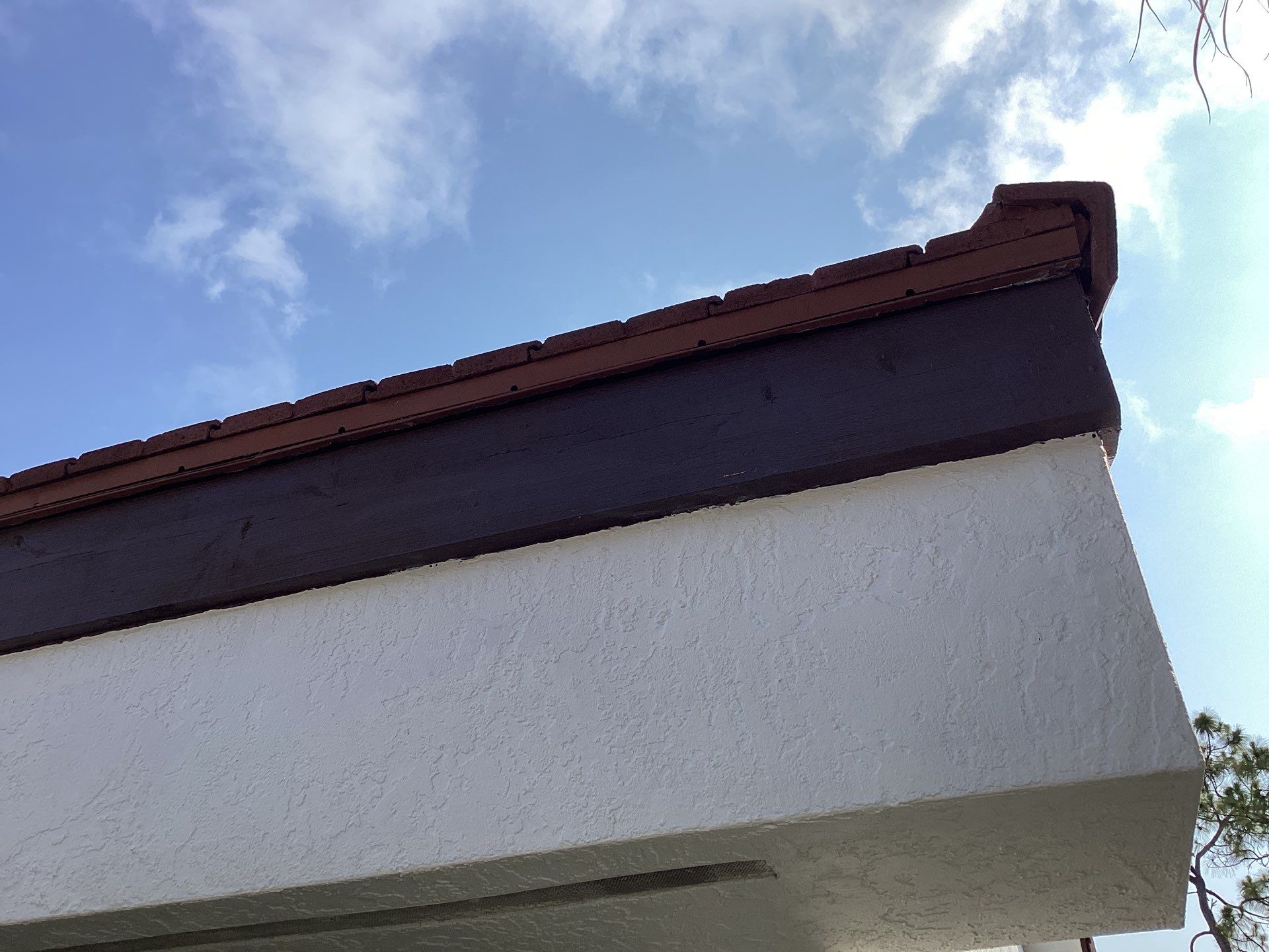 Brown Seamless Gutters using Royal Brown in Fort Myers FL by Gutter Professors