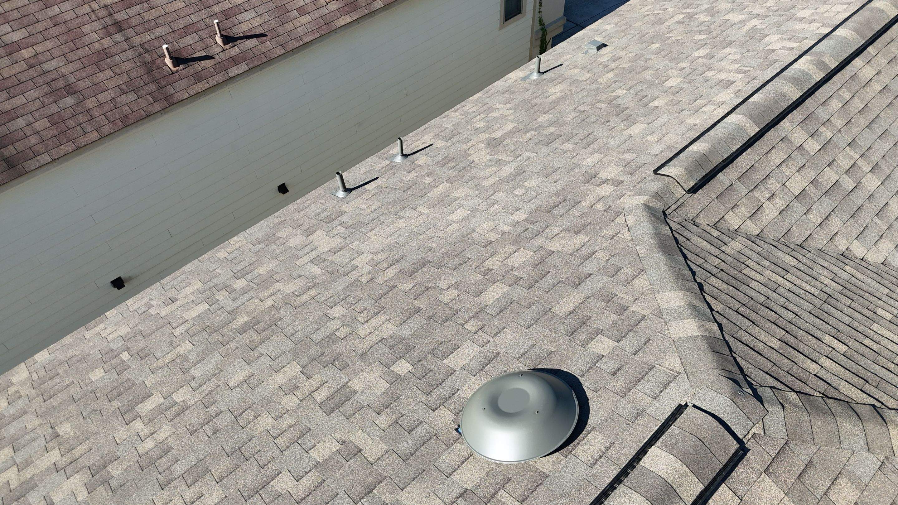 Weathered Wood - Malarkey Vista by RoofsOnly.com