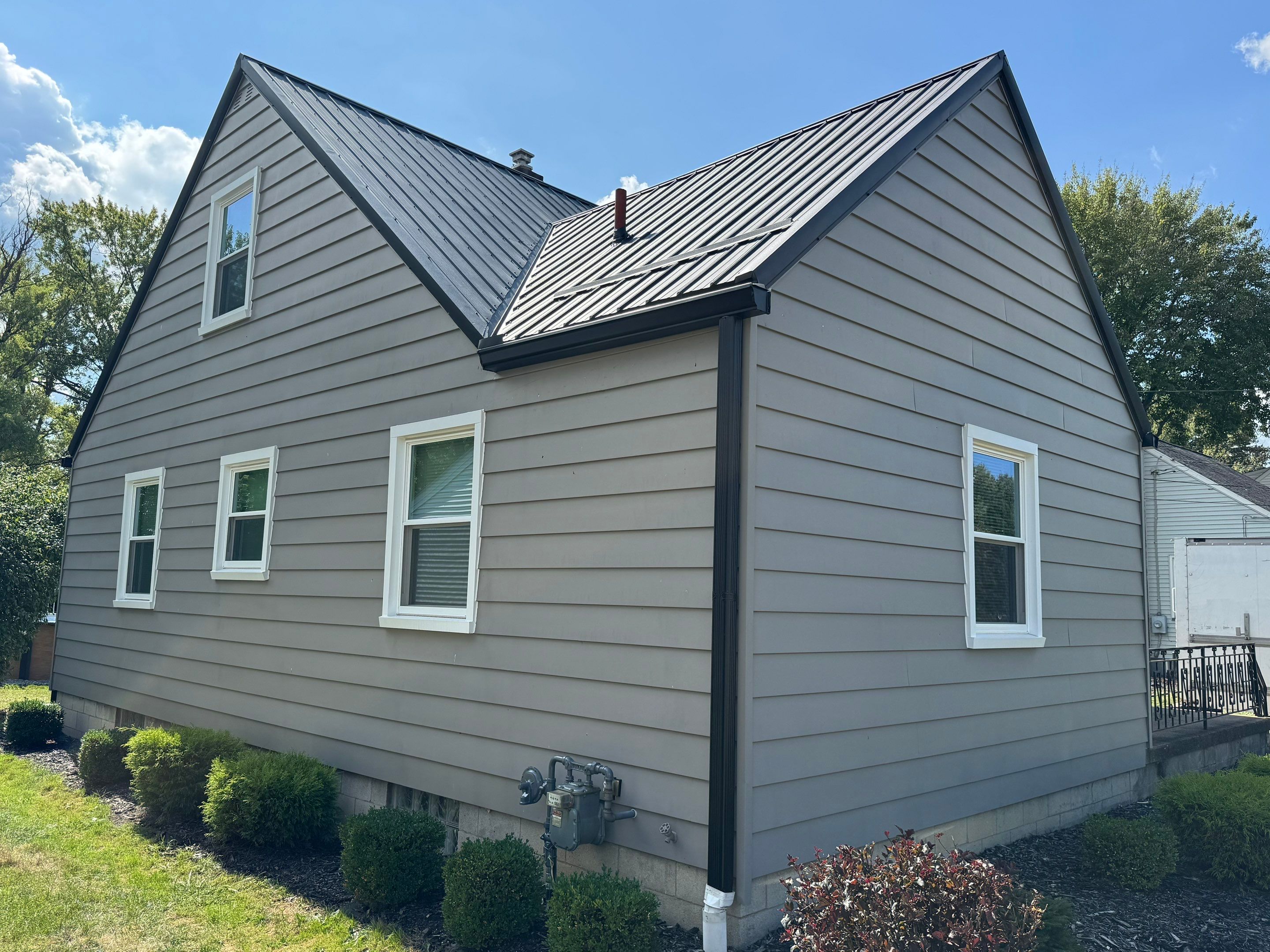 5 Star Metal Crinkle Finish in Black & 6" Black Gutters by Pally Roofing