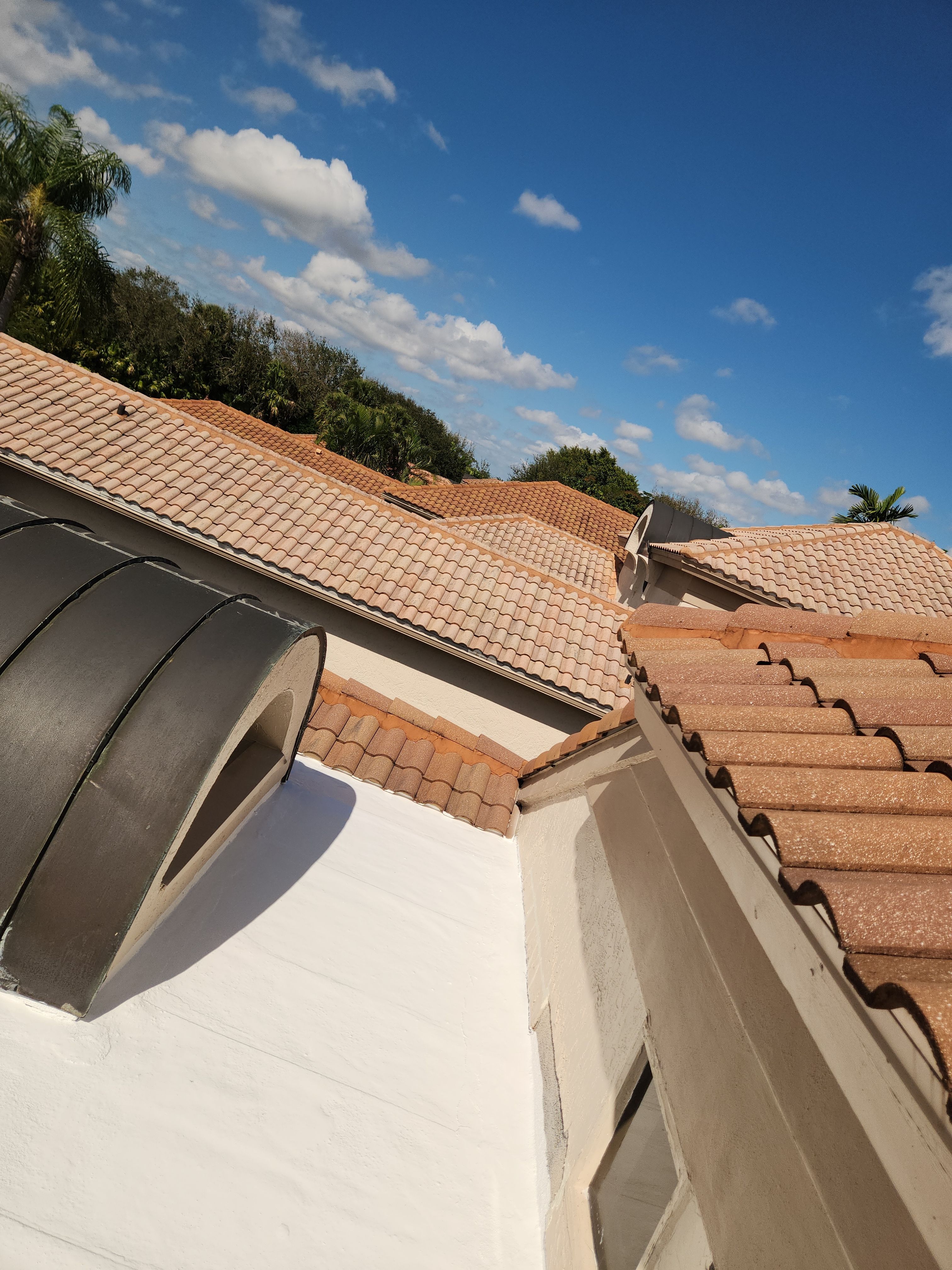 Flat Roof Waterproofing and Silicone Coating in Boca Raton by Aastro Roofing