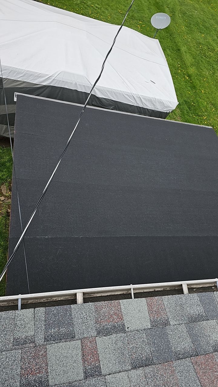 ATLAS PINNACLE COLOR: SUMMER STORM DRIP EDGE: WHITE by Eagle Eye Roofing