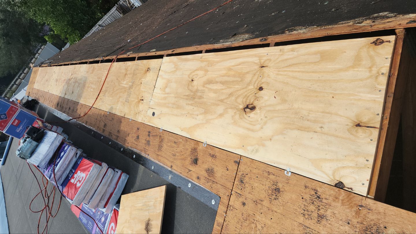 Project in Largo 33774 by Mitchell Roofing Company LLC 