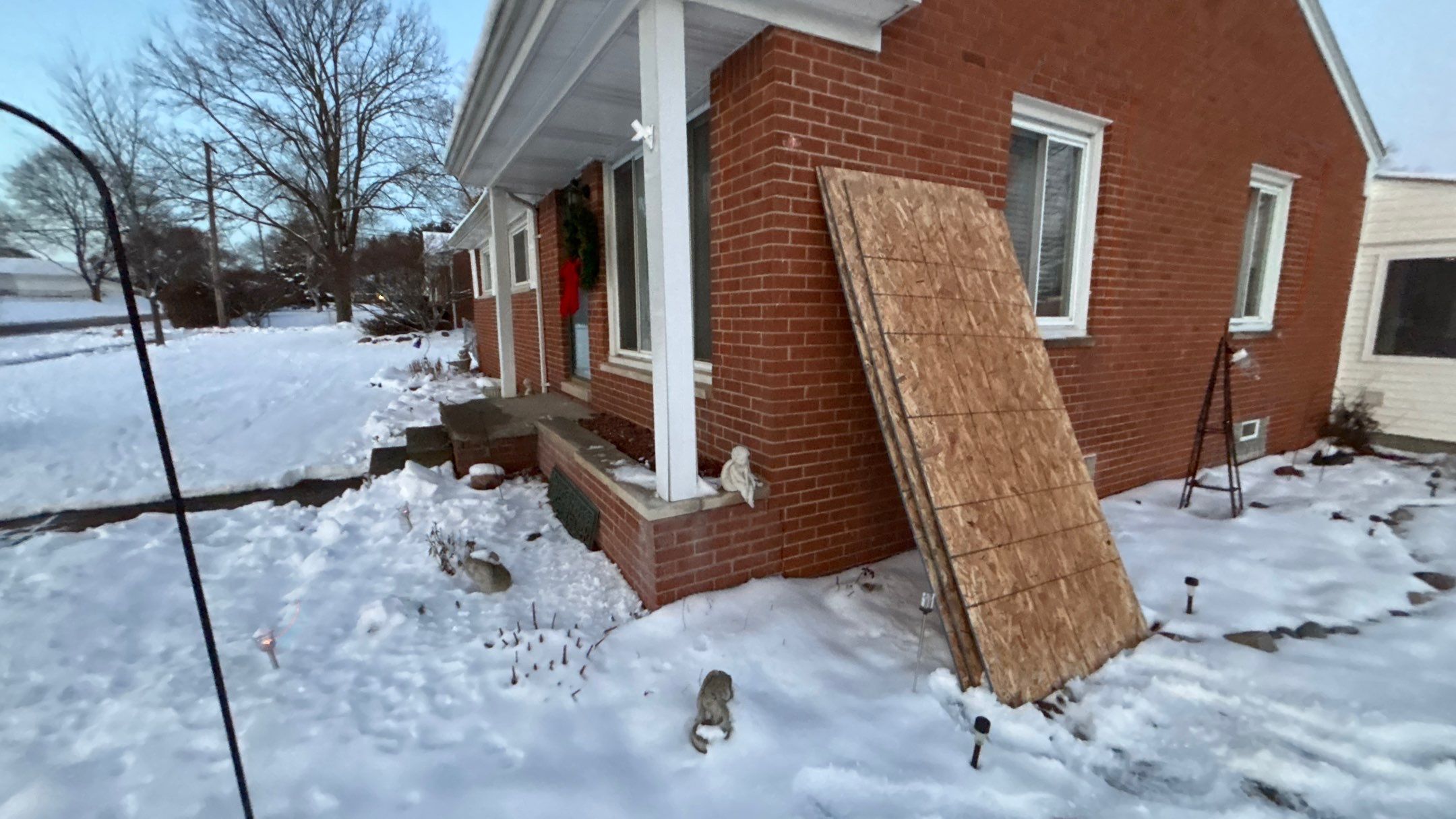Roof Replacement using Owens Corning Onyx Black by 180 Contractors