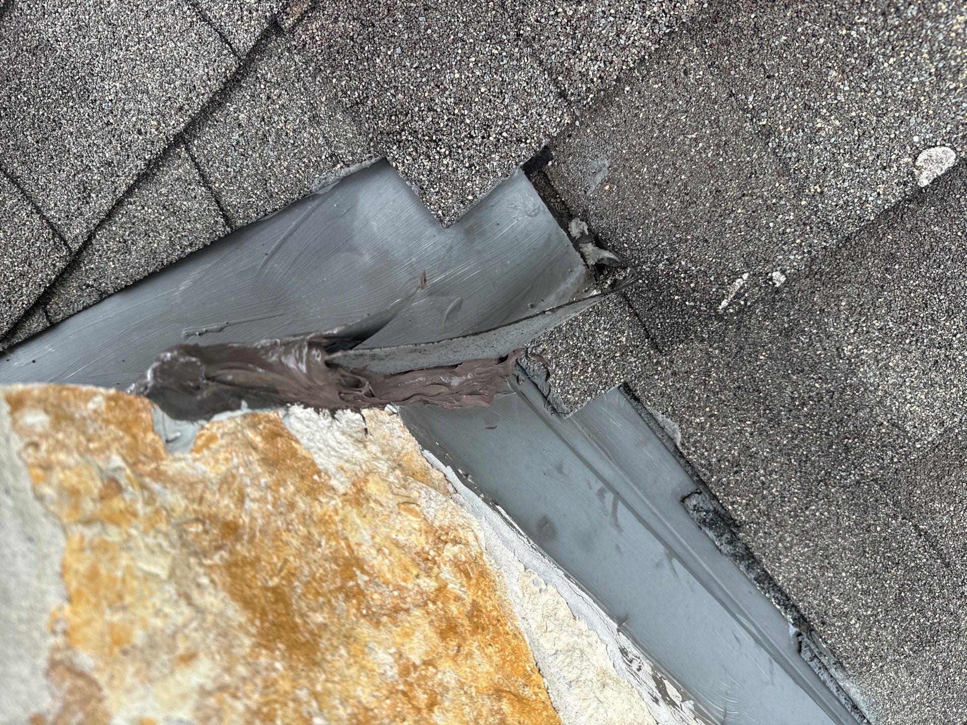 Residential Roofing Installation using Owen's Corning Duration (Lifetime) Shingles by Roof Repair Company
