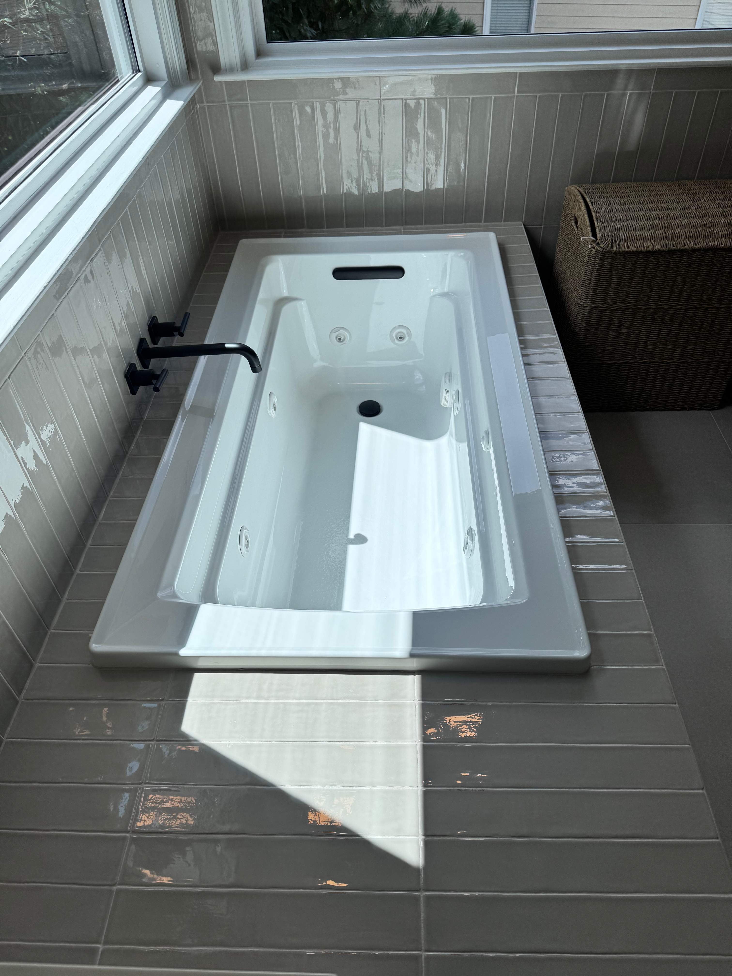 Master bathroom renovation by Prudencio