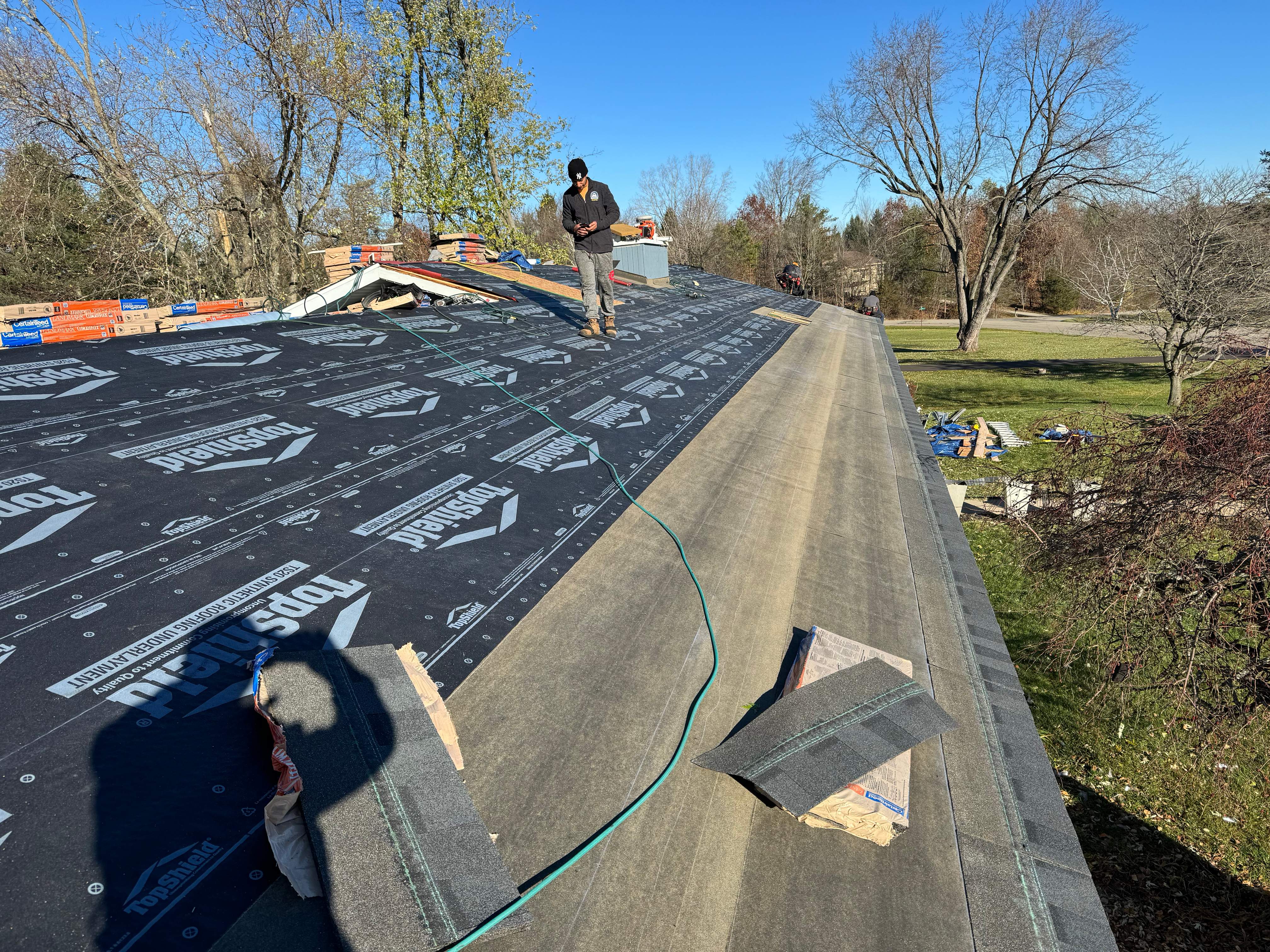 Residential Roofing Installation using Certainteed Landmark ClimateFlex by GRACCO