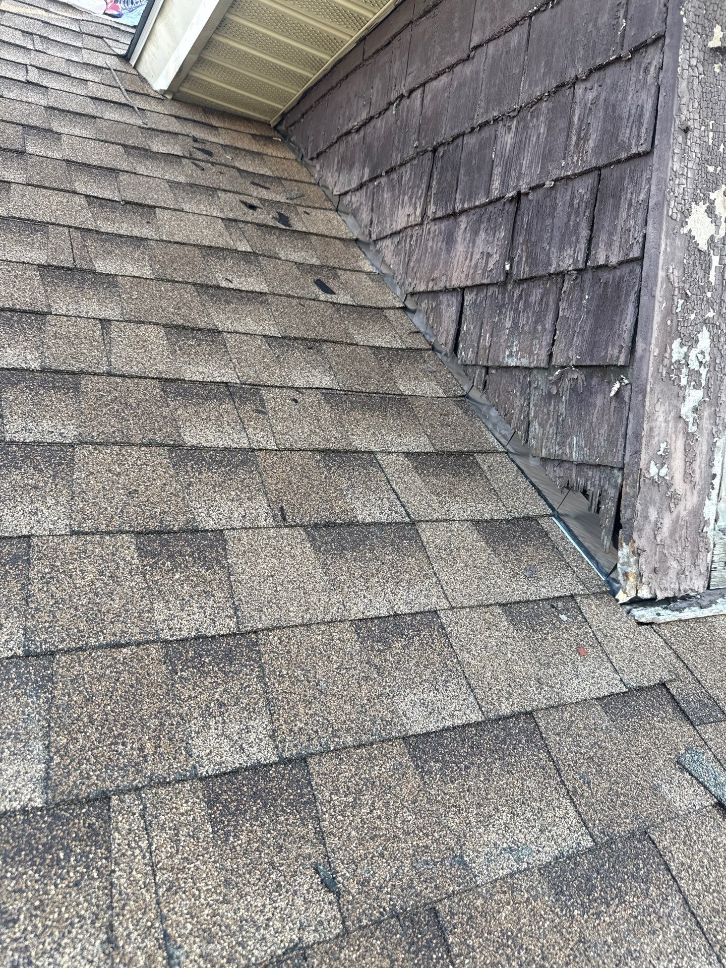 Residential Roofing Installation using GAF Timberline HDZ Shakewood by Rainstoppers Roofing