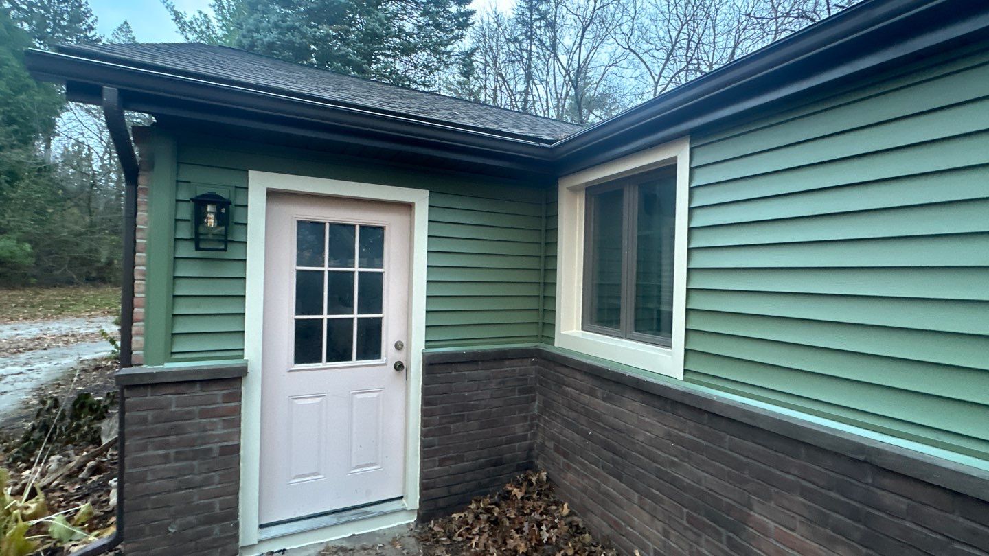 Siding Replacement using CertainTeed Restoration Classis D4 by 180 Contractors
