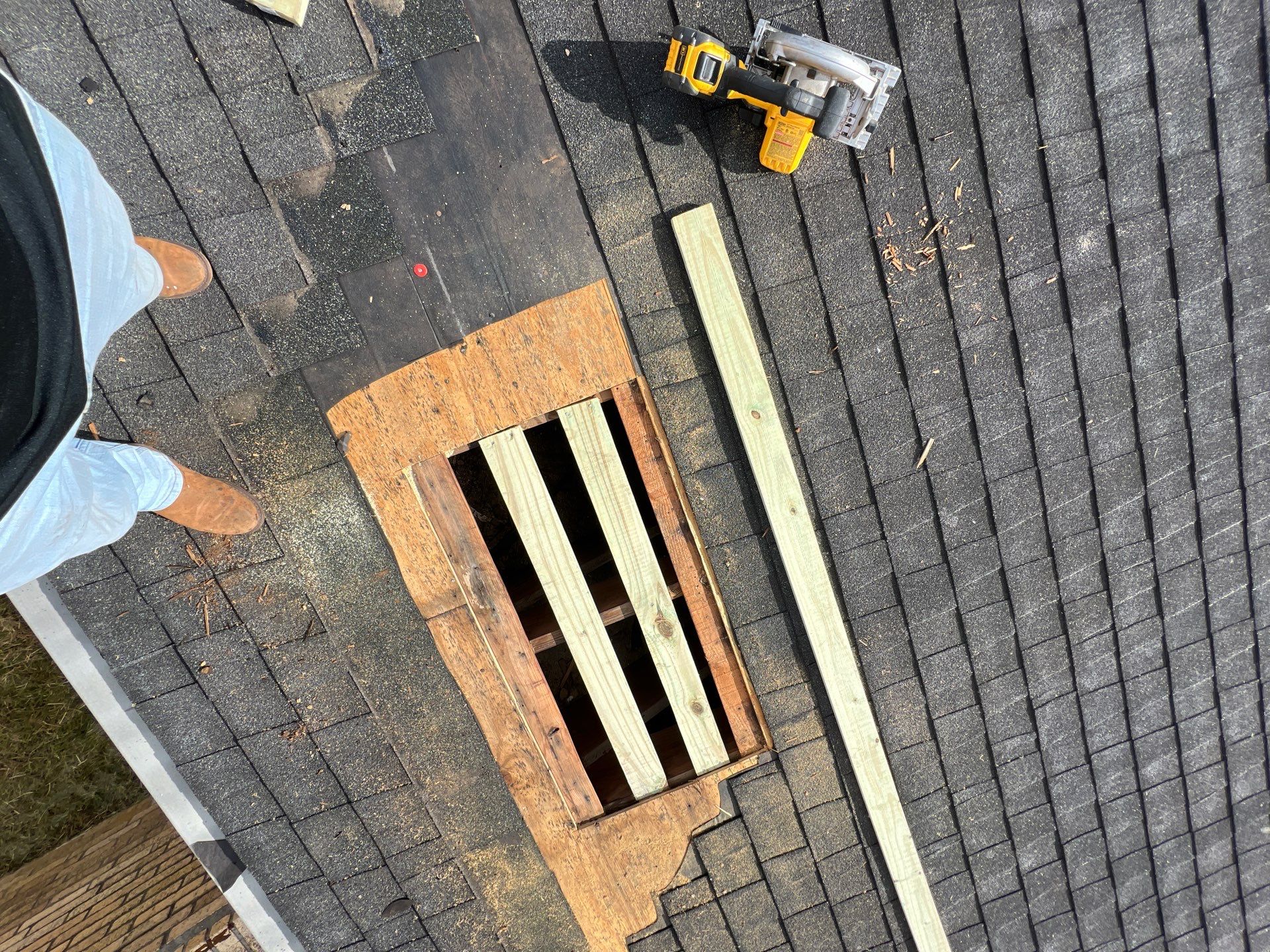 Residential Roofing Repair using Owen's Corning Duration (Lifetime) Shingles by Roof Repair Company