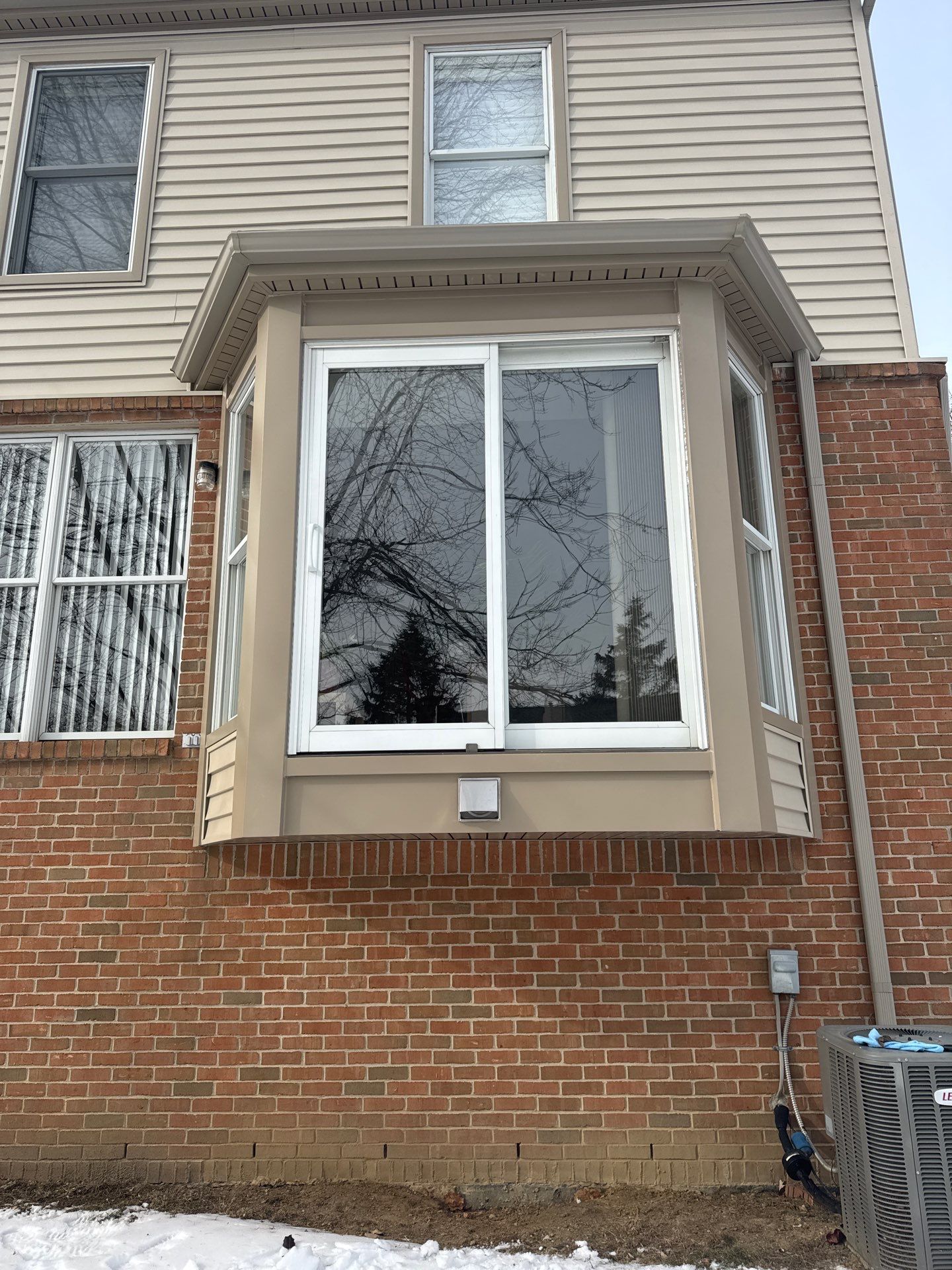 Siding Replacement using Alside Charter Oak D4.5" by 180 Contractors