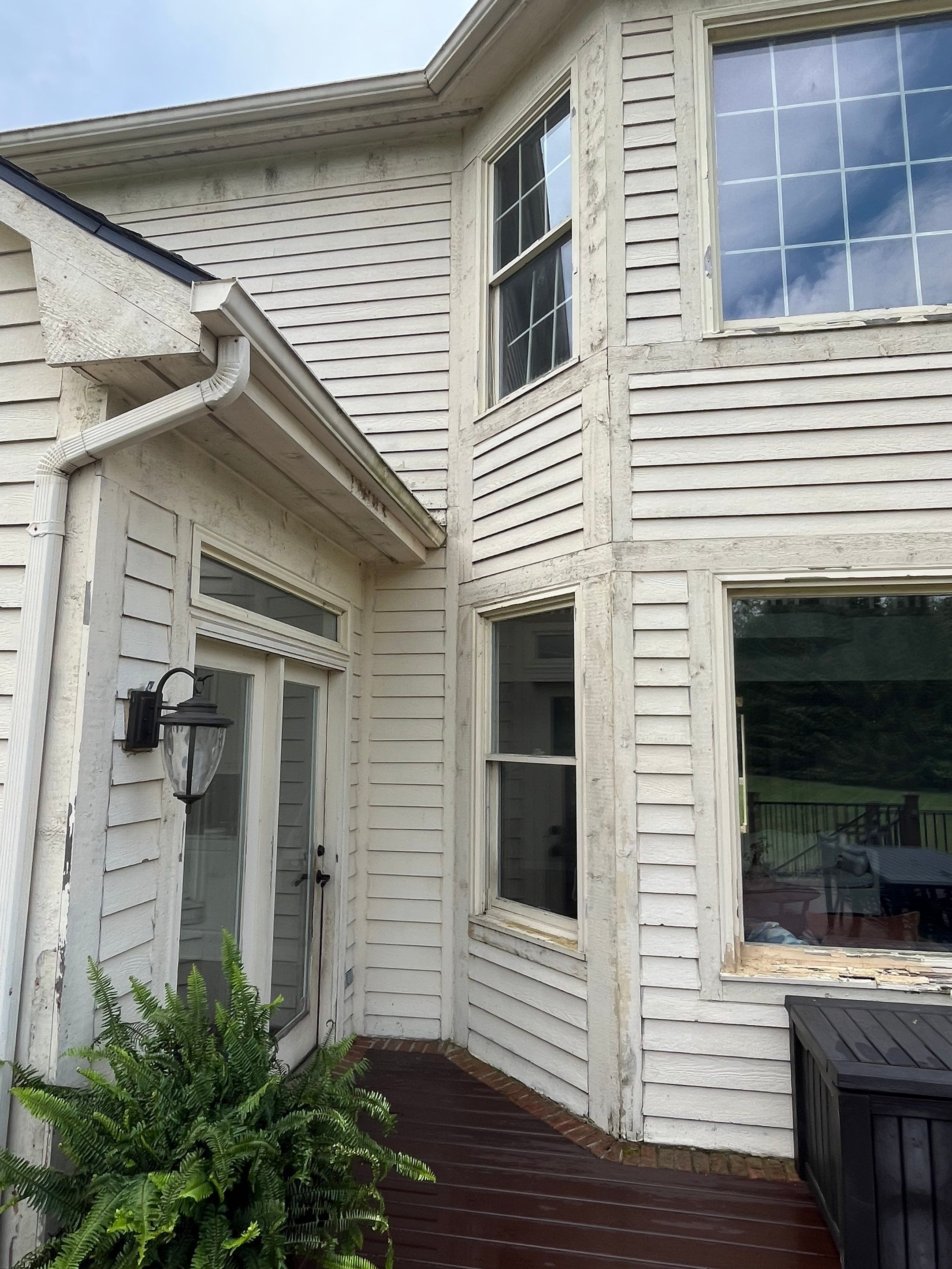 Siding Replacement using Alside S7 Cedar Mill Grain Pebble by 180 Contractors