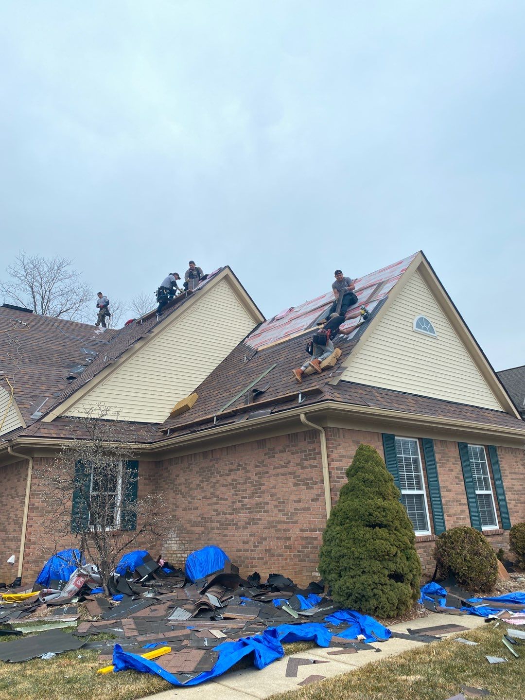 Roof Replacement using Owens Corning by 180 Contractors