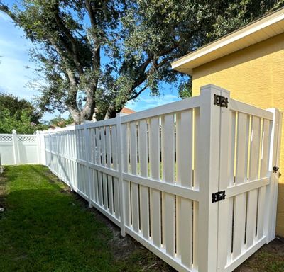 Vinyl Fence Installation using 6Ft Shadowbox White Vinyl Fence