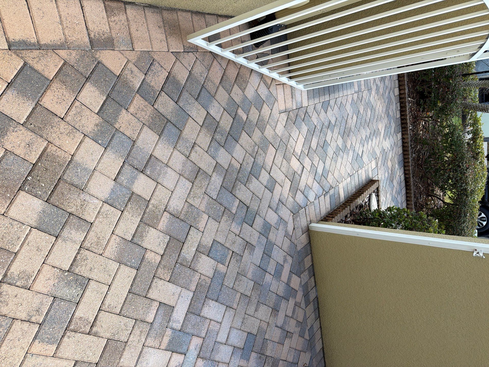 Full exterior surface restoration in Kingspoint Sun City Center by Supreme Paver Experts
