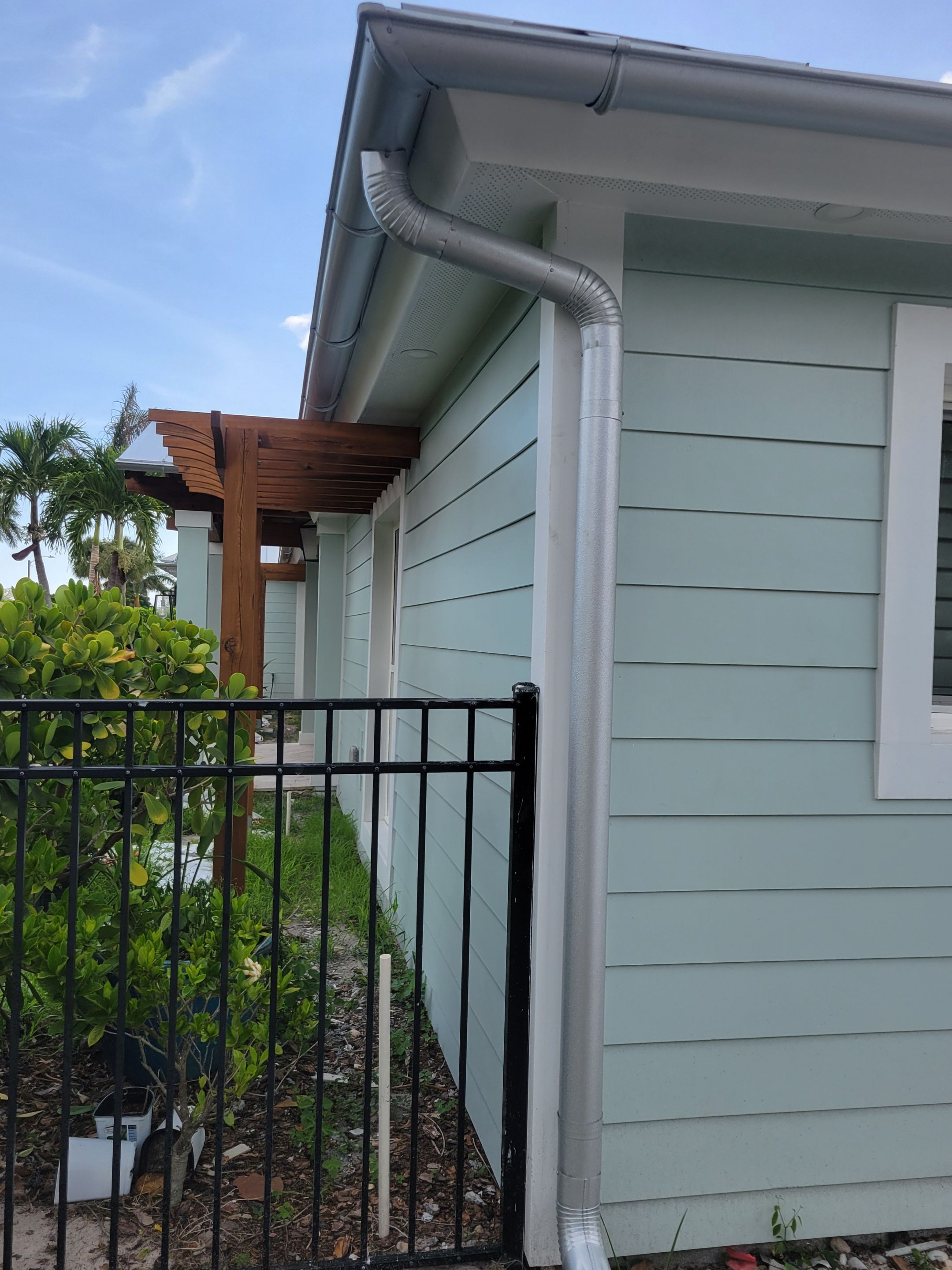 Half-Round Aluminum Gutters in Fort Myers FL by Gutter Professors