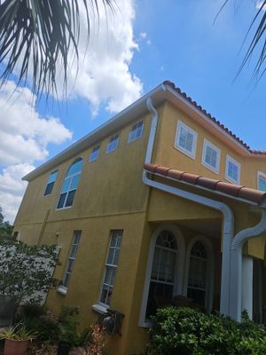 6 Inch Seamless Gutters using Gutter Guards in Tampa FL