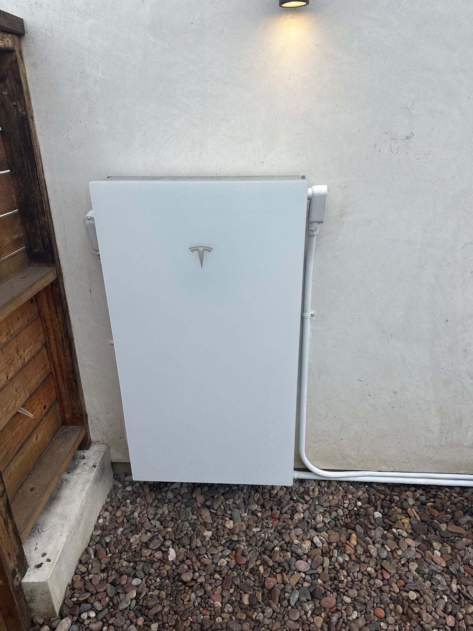 20-Panel Solar System and Tesla Powerwall 3 Installation in El Segundo by AWS Solar