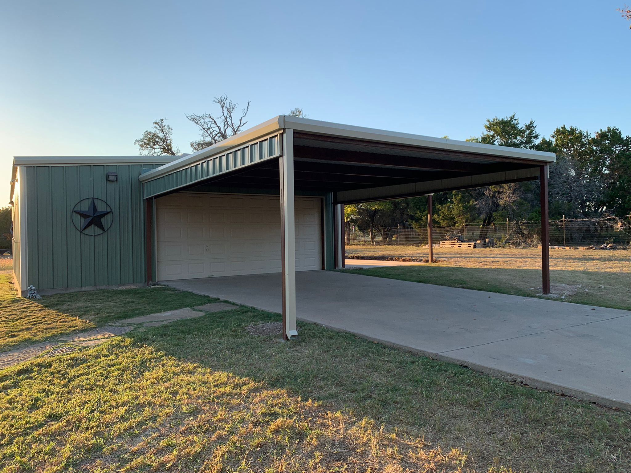 Carports, Metal Patio Covers, Barns, Shops, and more by REPS Austin Area Roofer