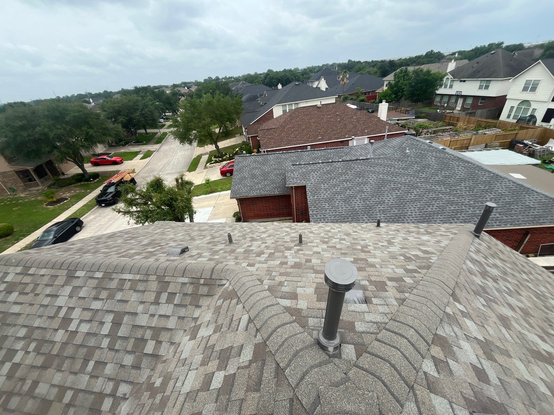 Residential Roofing Installation using Owen's Corning Duration (Lifetime) Shingles by Roof Repair Company