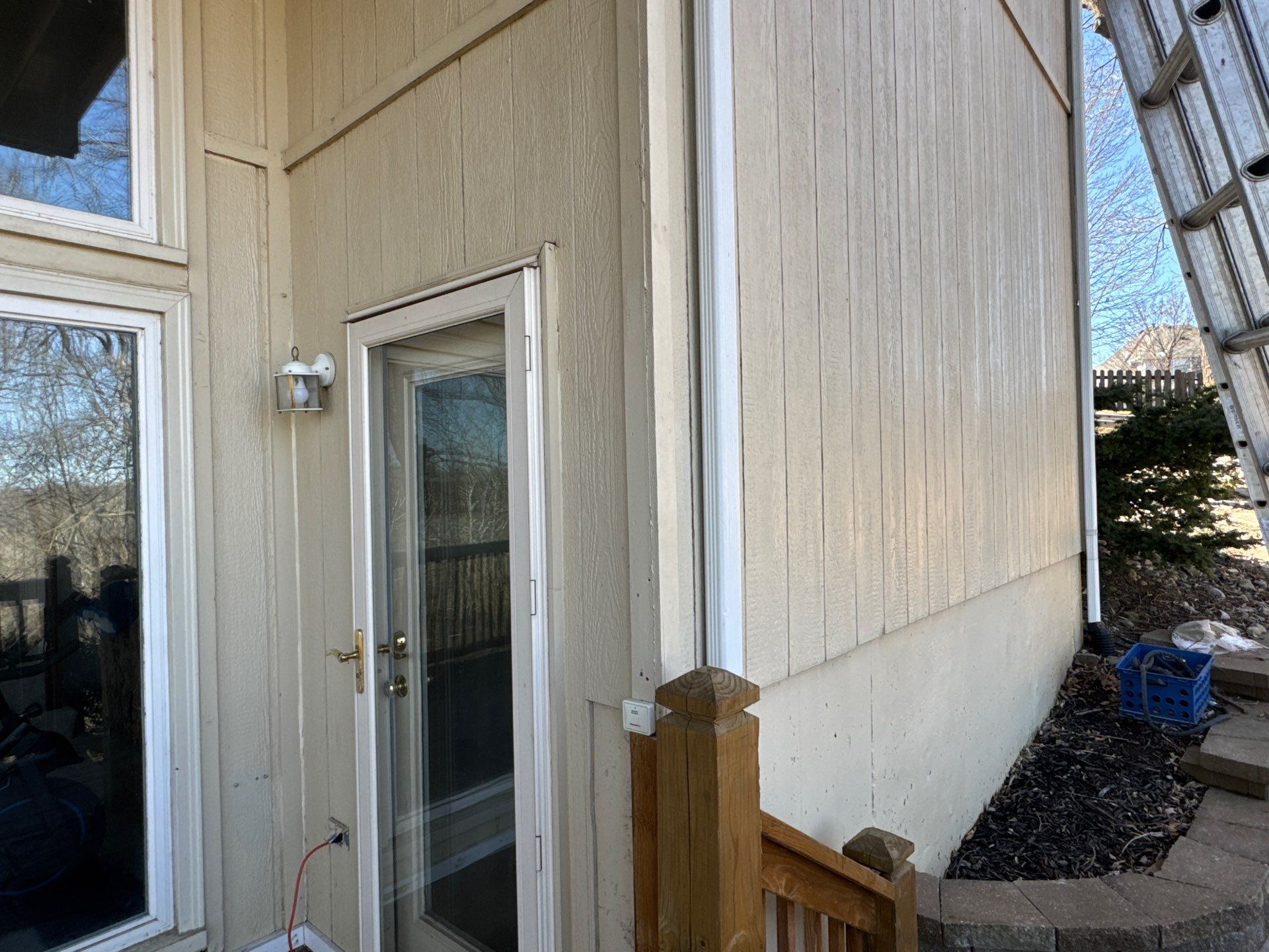 Siding Installation using Clay Market Square by EEC Windows, Siding & Roofing