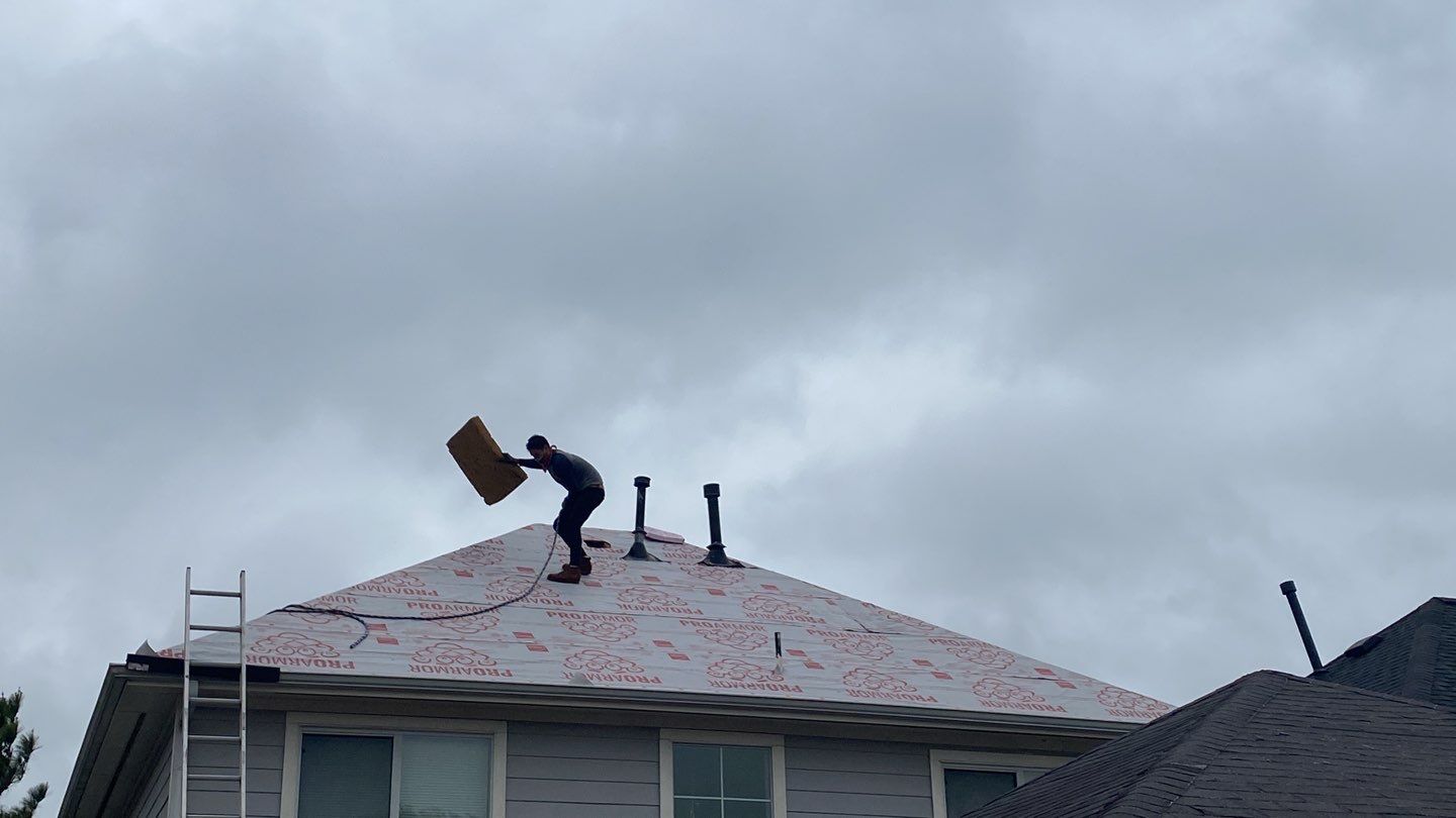 Residential Roofing Installation using Owen's Corning Duration (Lifetime) Shingles by Roof Repair Company