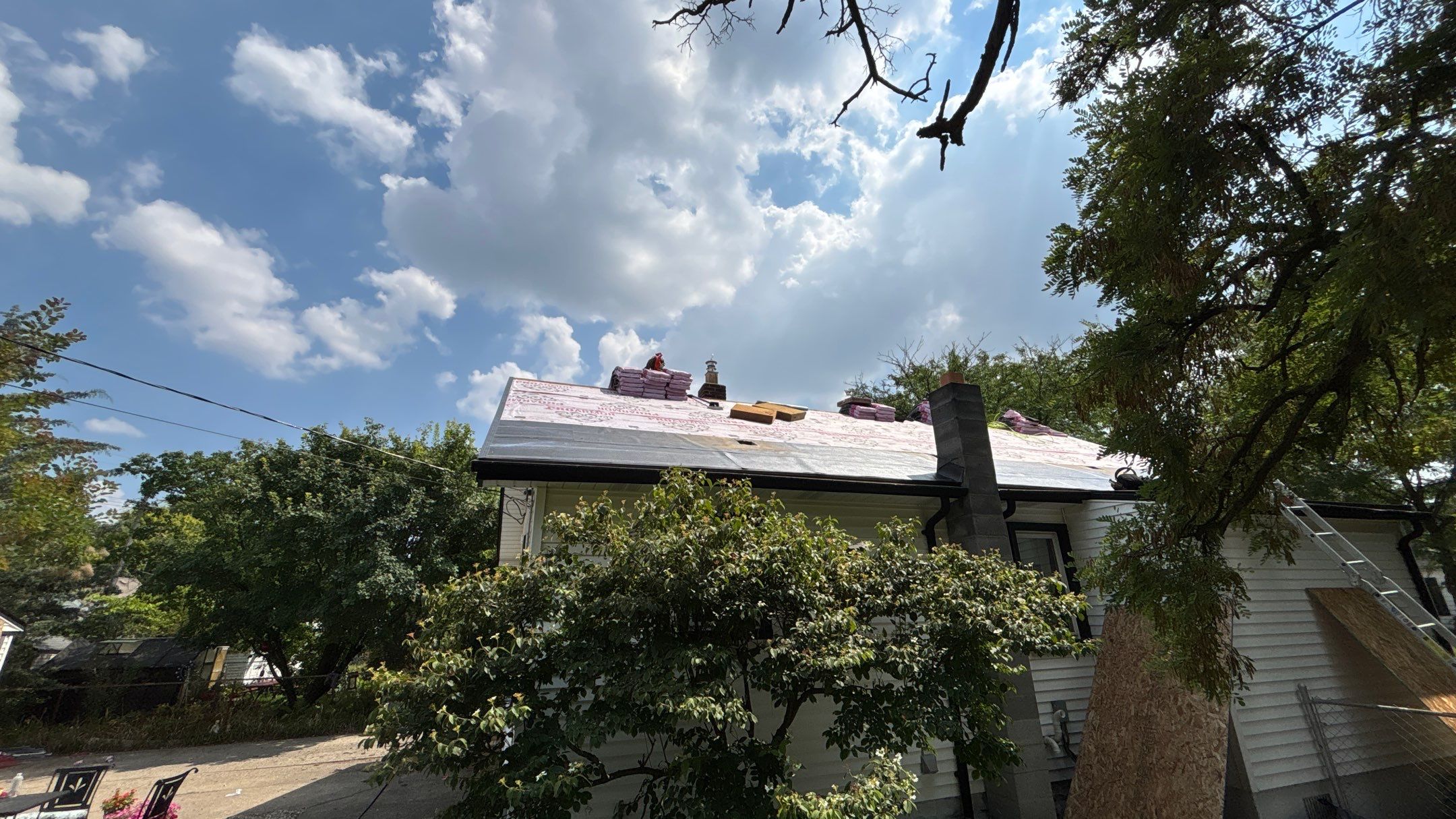 Roof Replacement using Owens Corning Onyx Black by 180 Contractors