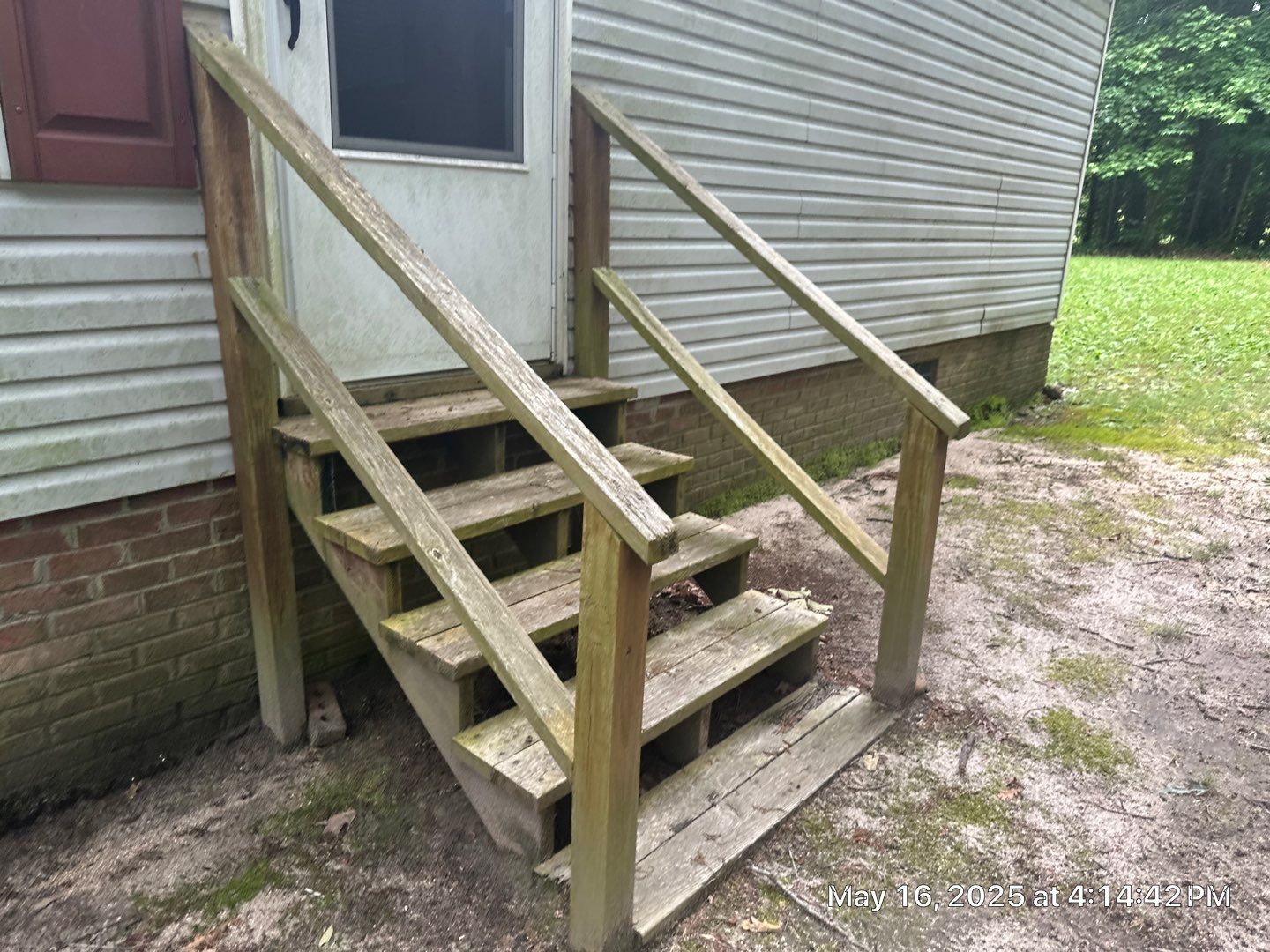Wood Deck using Wood Sealant by DuraSeal