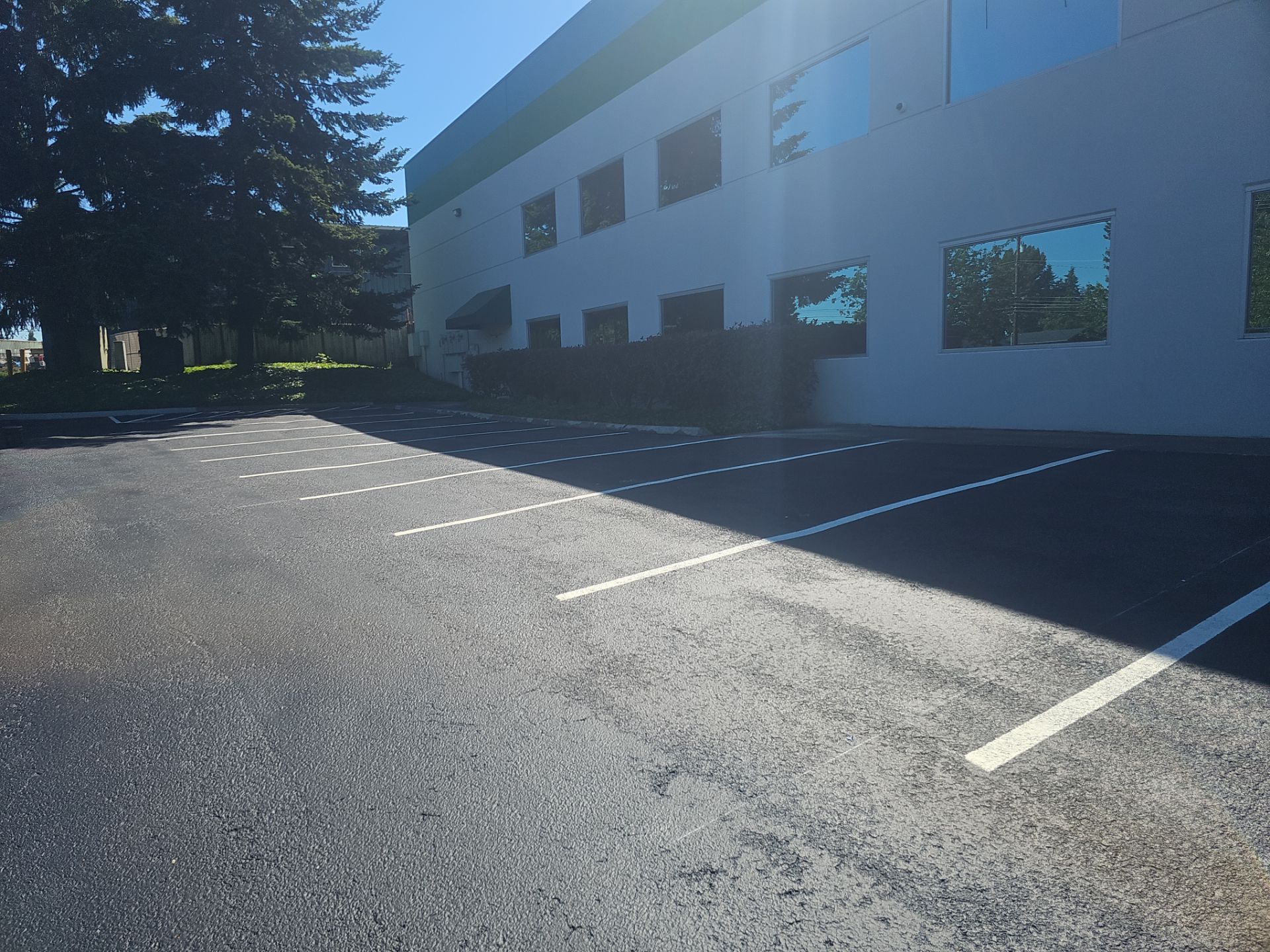 Commercial Sealcoat & Asphalt Patch Repair | Lynnwood  by Jireh Asphalt & Concrete Inc 