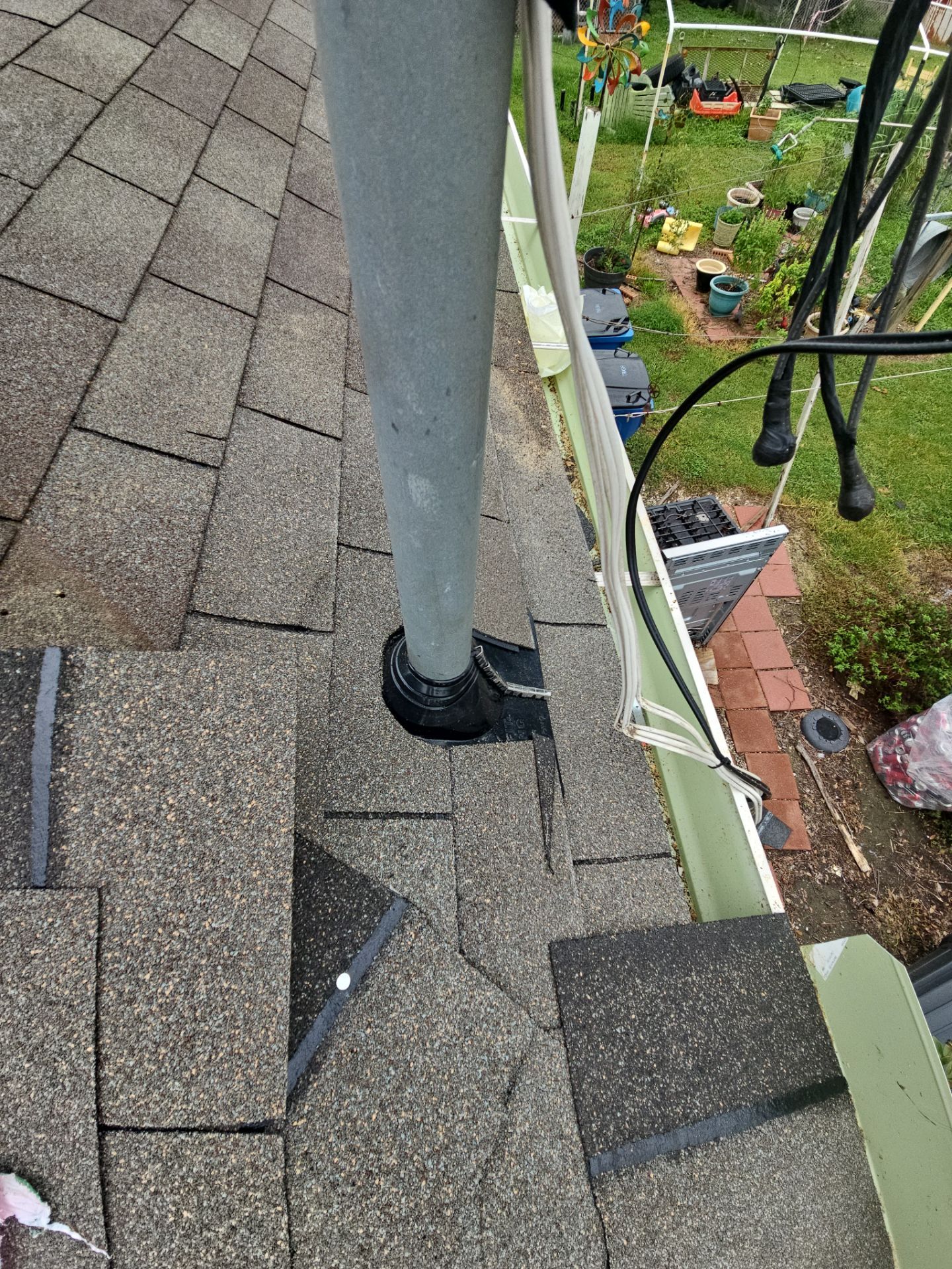 Residential Roofing Installation using Owen's Corning Duration (Lifetime) Shingles by Roof Repair Company