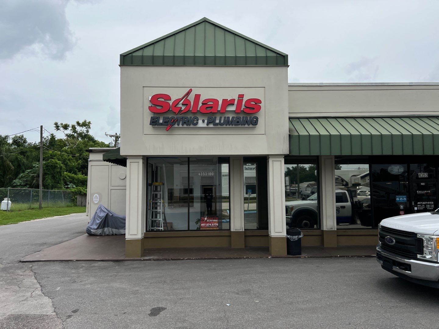 Channel Letters on  Raceway for Solaris by SignCrafters