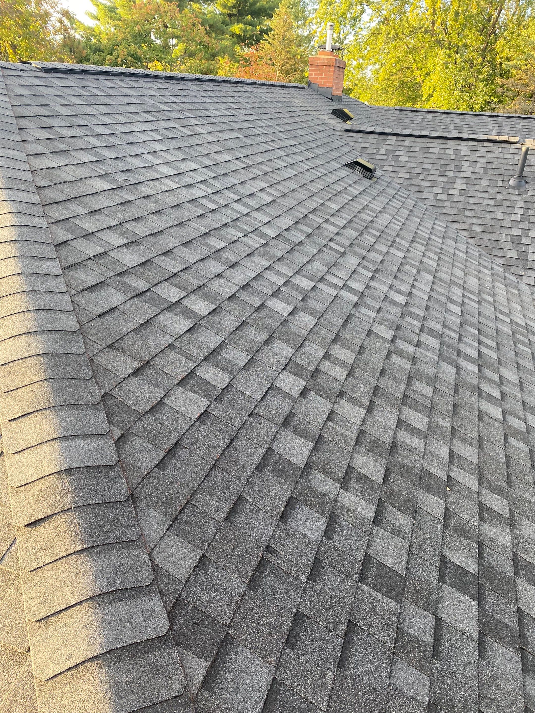 Landmark Pro Installation in Lewis Center by Best Roofing & Siding Company
