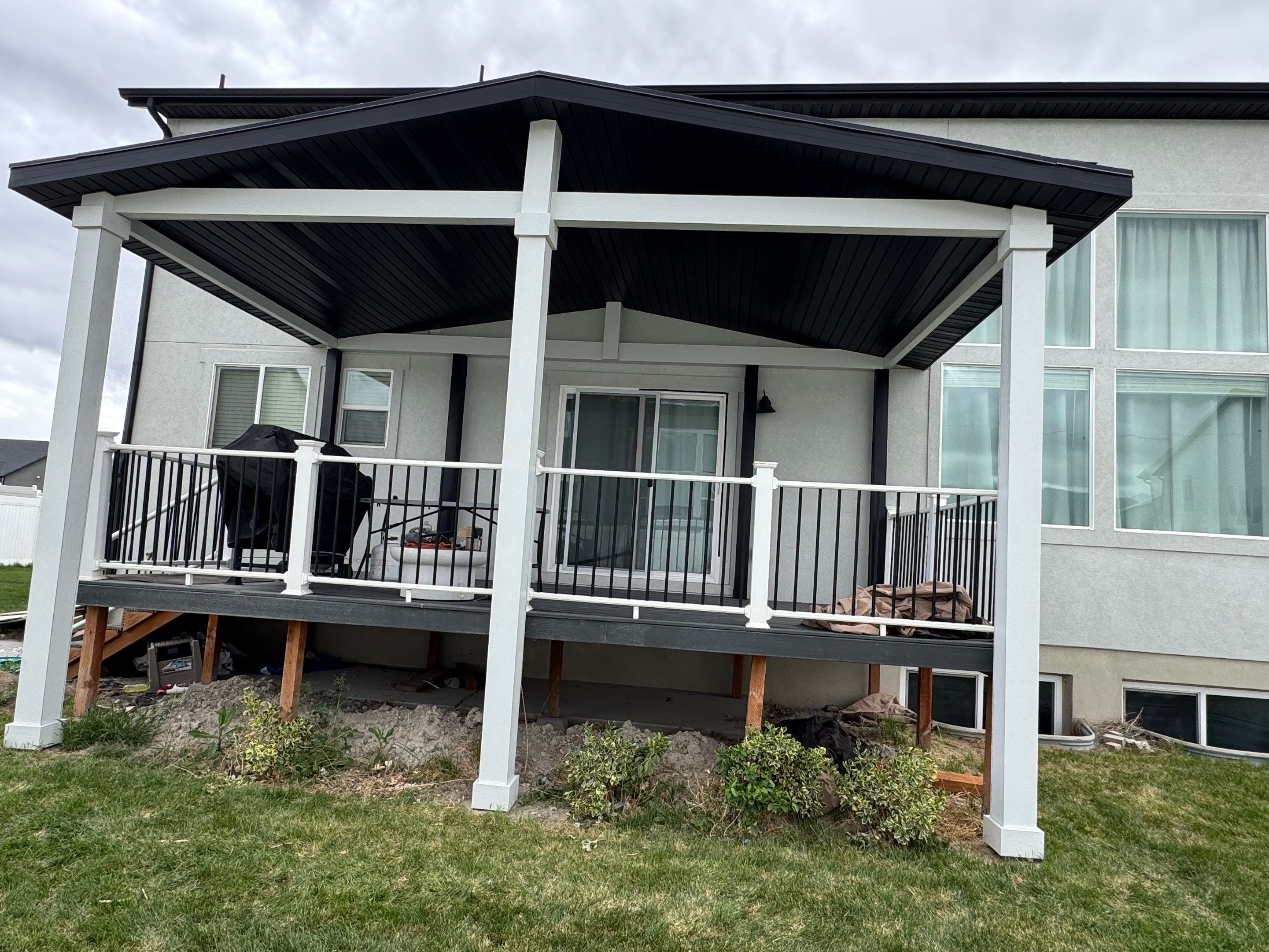 Eagle Mountain | Custom Post & Beam Wraps | Arctic White & Black by Ideal Siding Utah