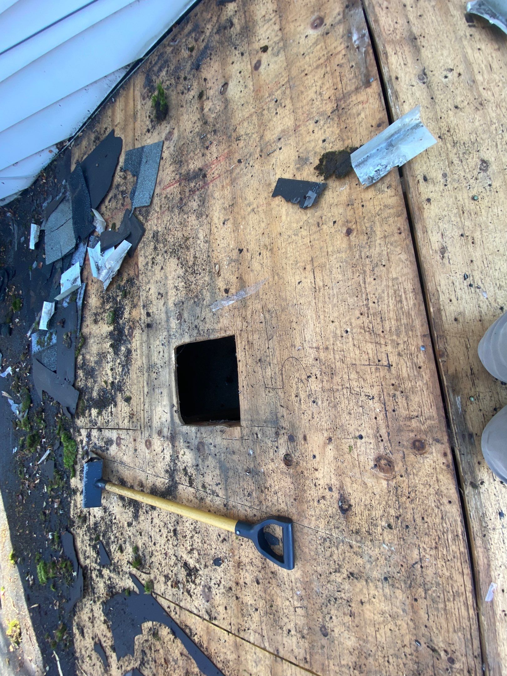Roof Replacement using CertainTeed Landmark by 180 Contractors