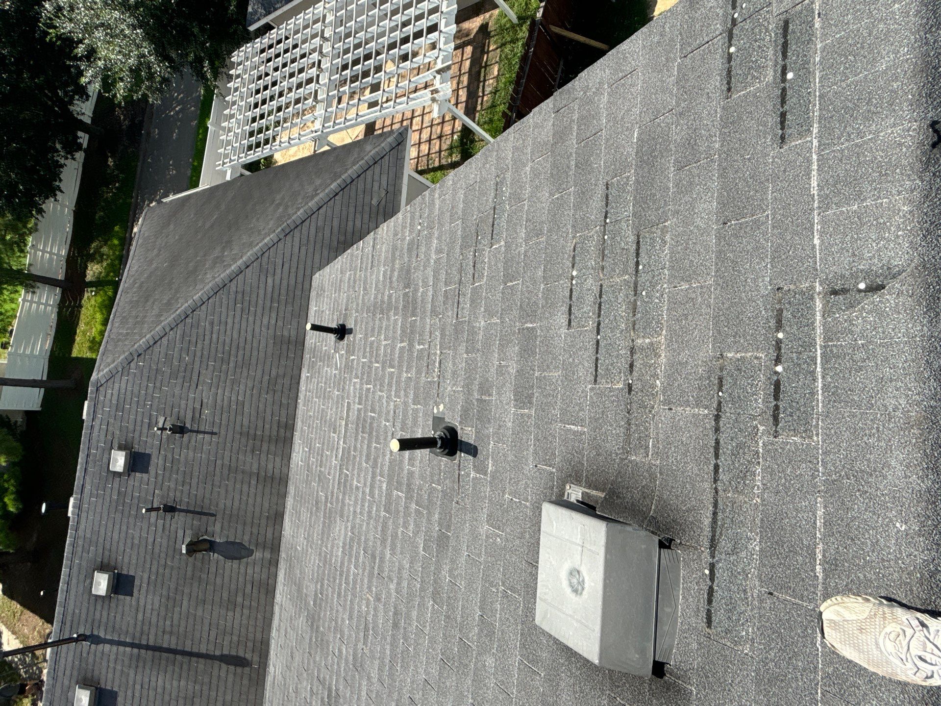 Residential Roofing Installation using Owen's Corning Duration (Lifetime) Shingles by Roof Repair Company